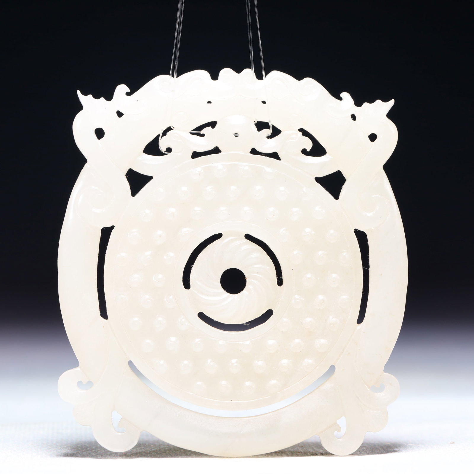 An Exquisite White Jade Dragon Pattern Pendant - 4