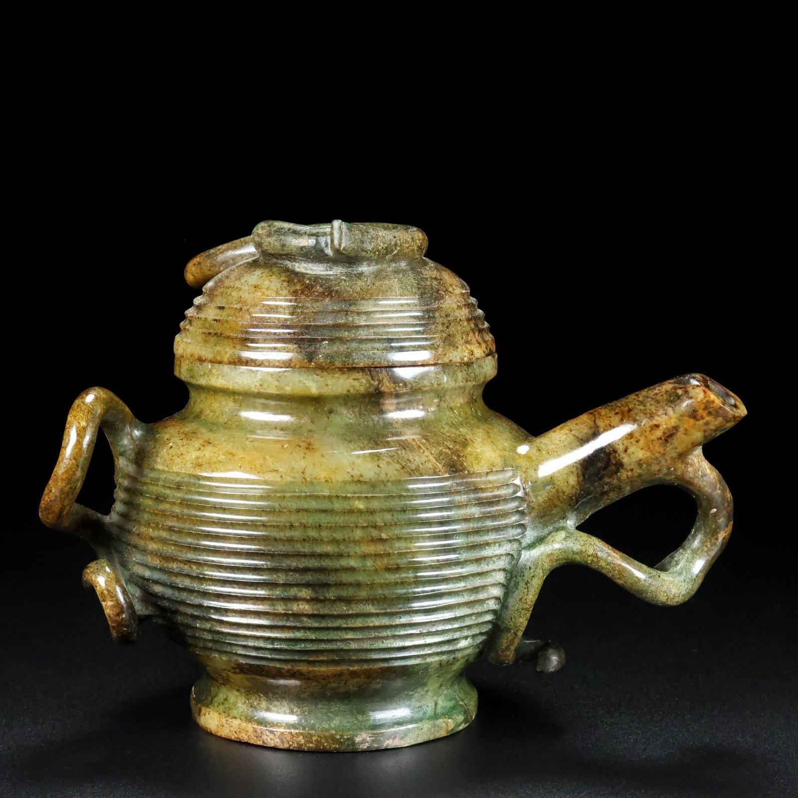 An Exquisite Archaic Jade Pot - 4
