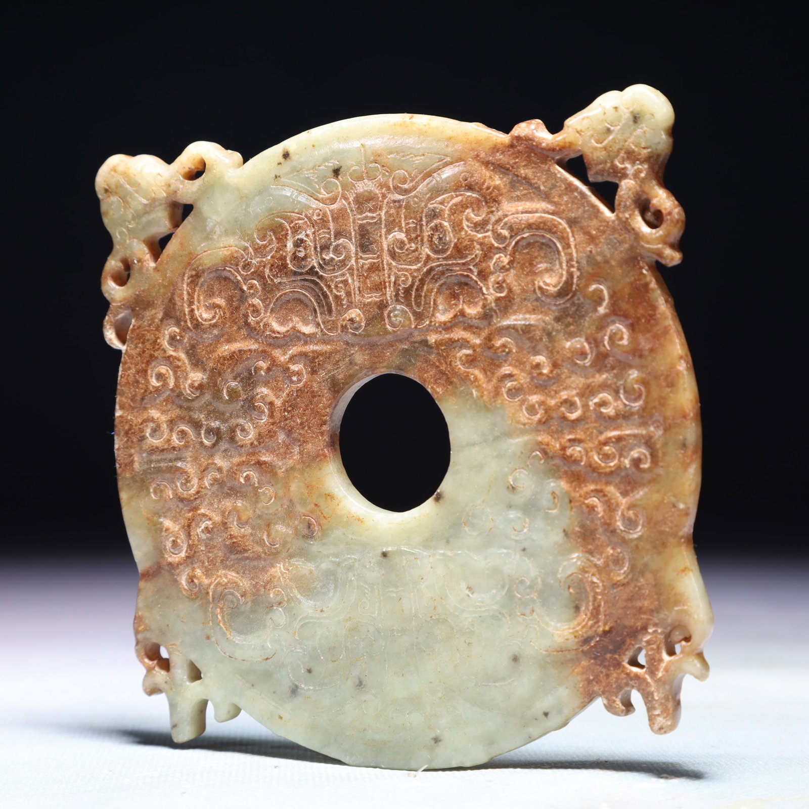 An Exquisite White Jade Beast-Face Pattern Ornament - 2