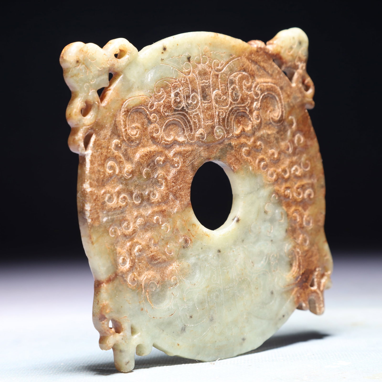 An Exquisite White Jade Beast-Face Pattern Ornament - 3