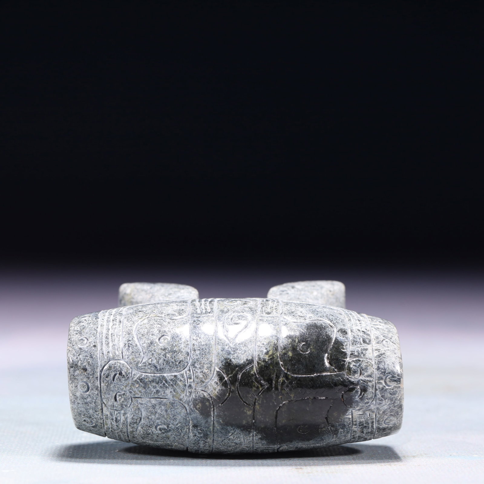 An Exquisite Archaic Jade Auspicious Cloud Pattern Ornament - 6