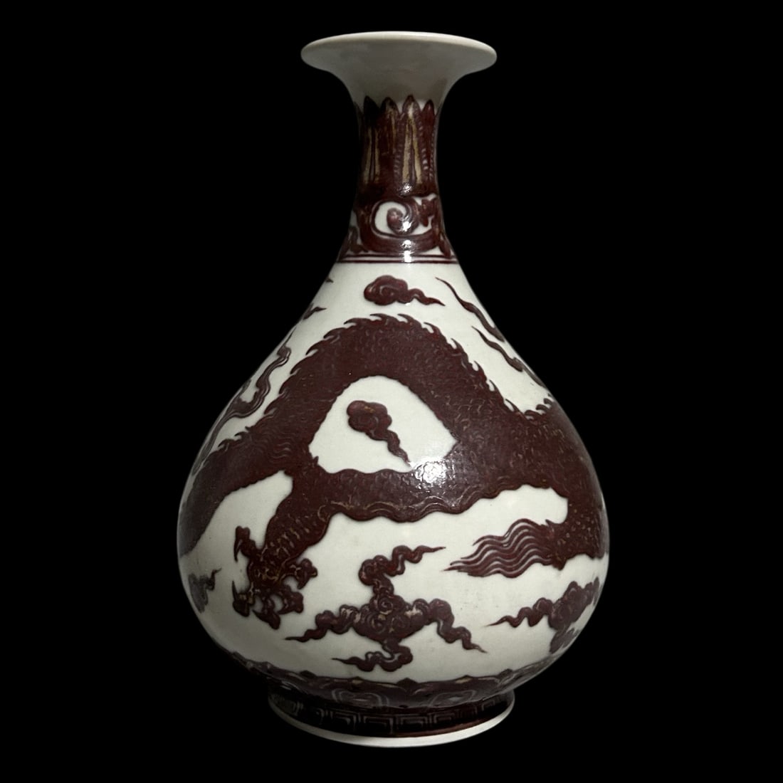 An Exquisite Underglaze-Red Auspicious Cloud and Dragon Pattern Vase - 4