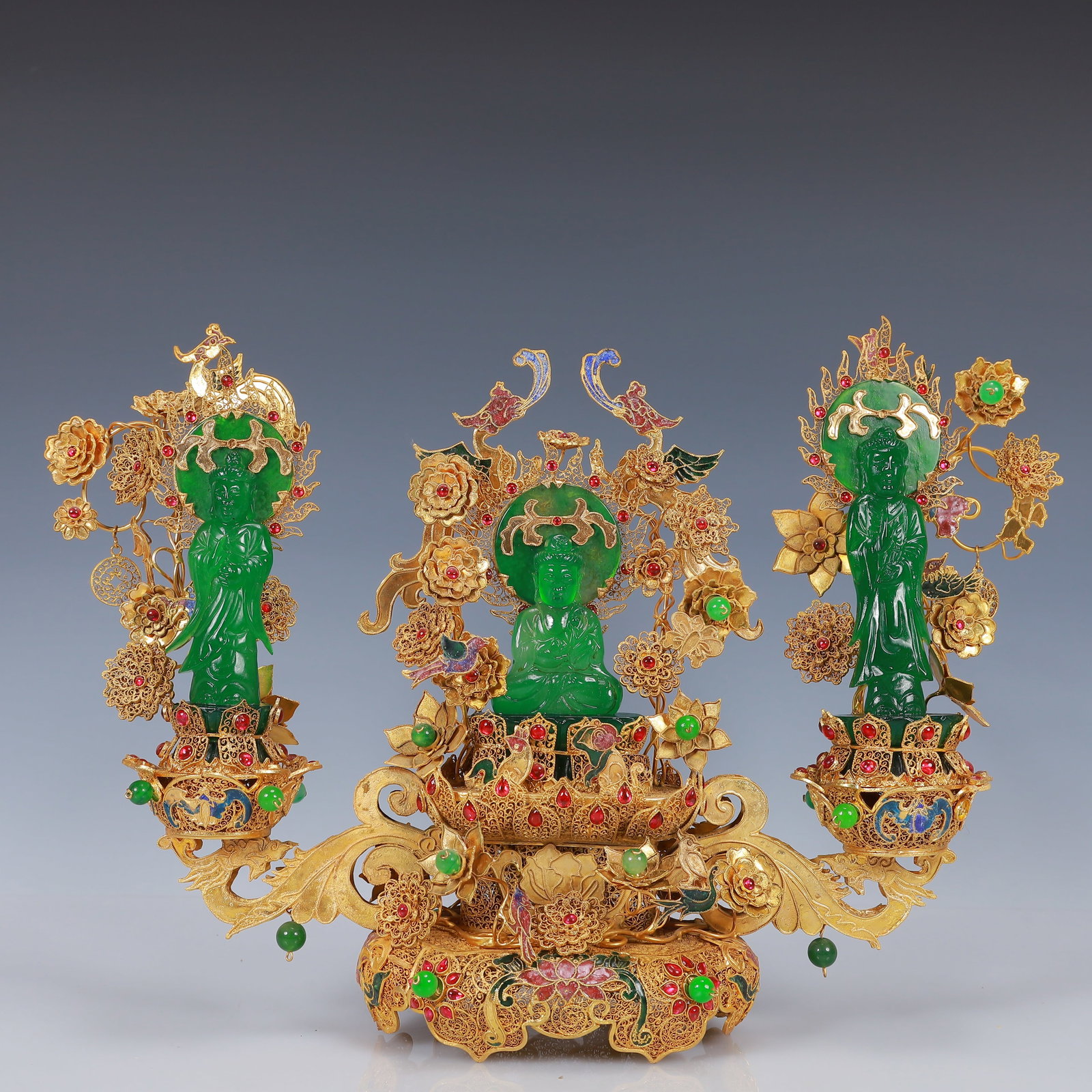 A Set of Fine Filigree and Gilding Inlaid Jadeite Statues of Avalokitesvara,Inlaid Gems: A Set of Fine Filigree and Gilding Inlaid Jadeite Statues of Avalokitesvara,Inlaid Gems,Qing Dynasty, China,Qianlong Four-Character Mark,Size:13.8inx4.3inx11.8in,Weight:1918g
