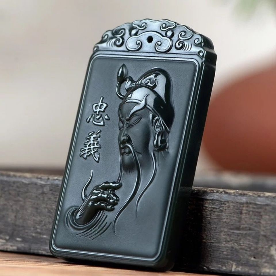 An Exquisite Cyan jade Statue of Guangong Pendant: An Exquisite Cyan jade Statue of Guangong Pendant 青玉关公像挂件