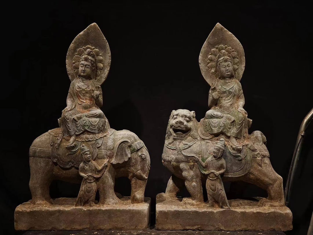 A Pair of Rare Limestone Statues of Manjusri Ornaments: A Pair of Rare Limestone Statues of Manjusri Ornaments,Qing Dynasty, China,Size:33.5inx20.1inx11in