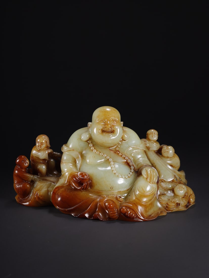 An Exquisite White Jade Statue of Maitreya Buddha Ornament: An Exquisite White Jade Statue of Maitreya Buddha Ornament,Qing Dynasty,China,Size:7.9inx4.7inx4.4in,Weight:2081g