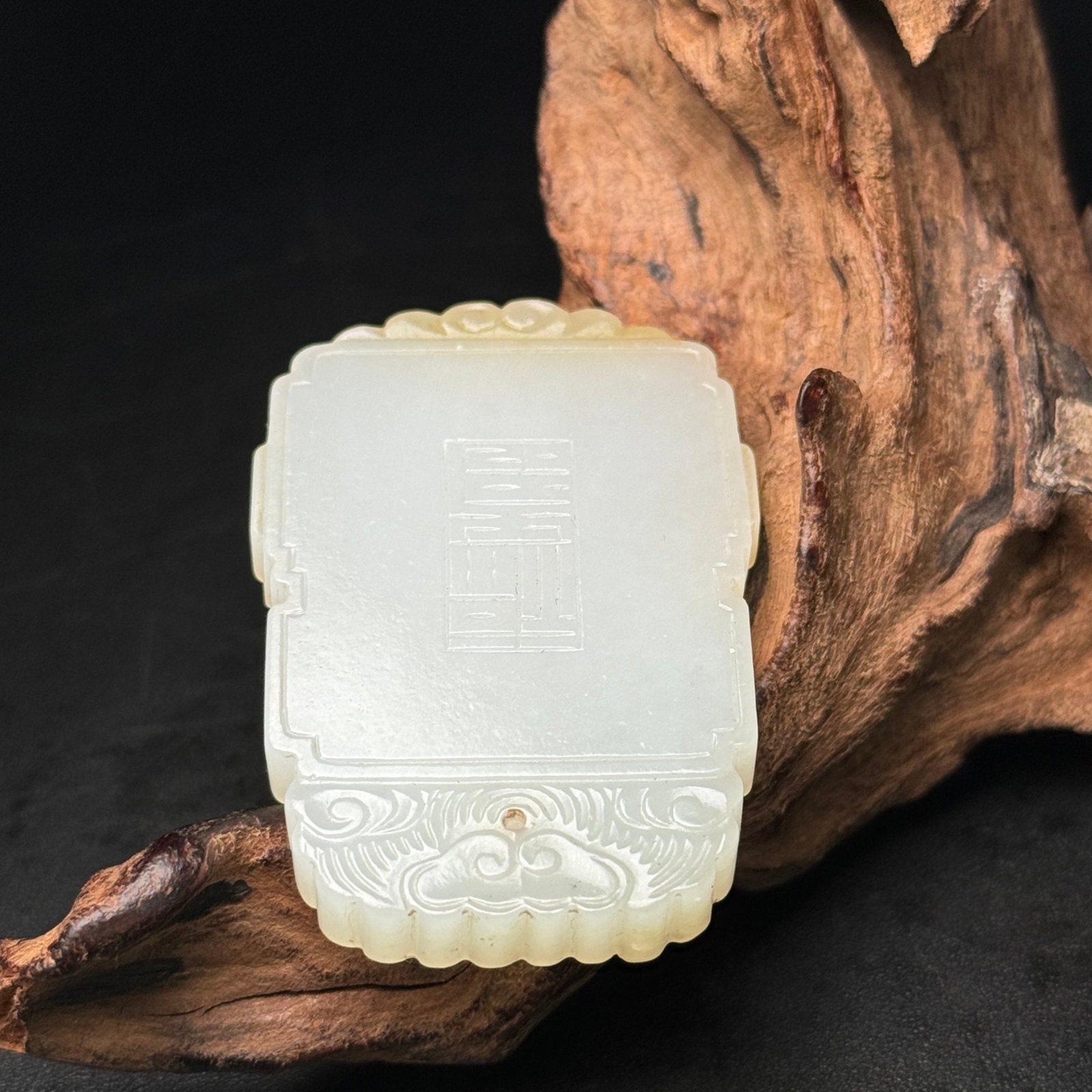 An Exquisite White Jade Deer Pattern Pendant - 6