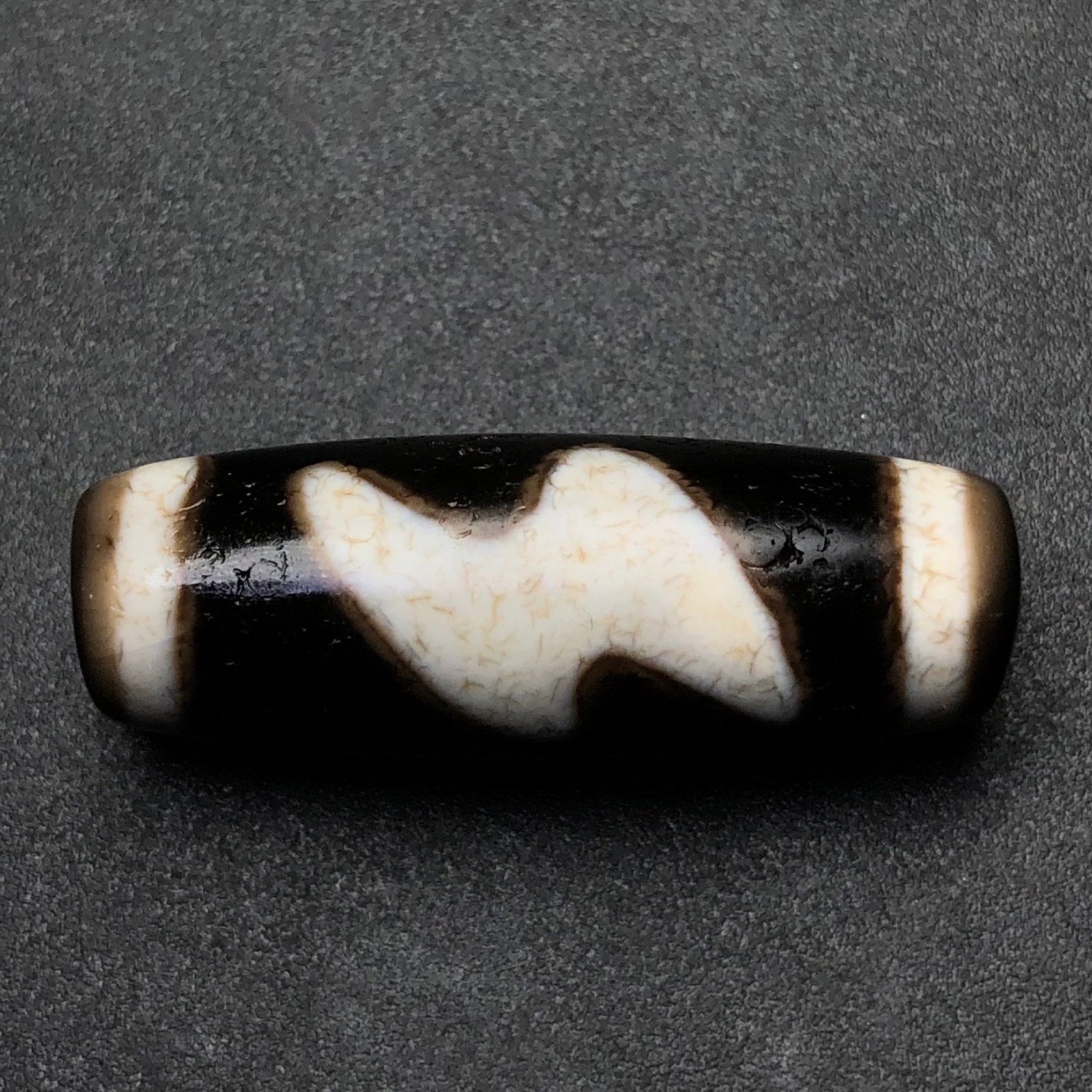 An Exquisite Dzi Bead Pendant - 7