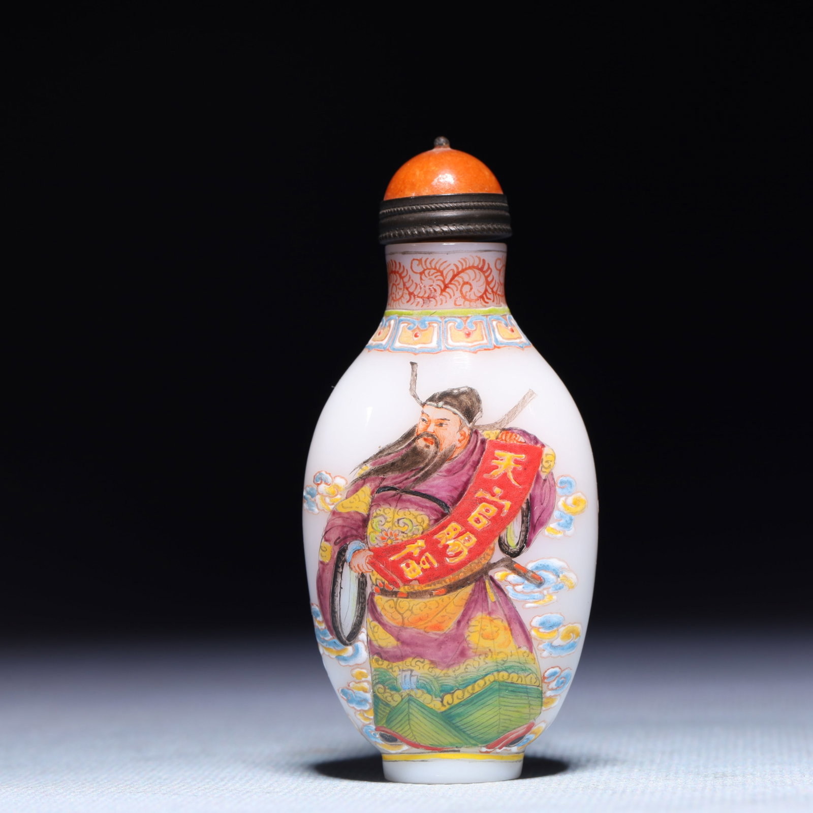 An Exquisite Glass Figure Pattern Snuff Bottle: An Exquisite Glass Figure Pattern Snuff Bottle,Qing Dynasty,China,Qianlong Four-character Mark,Size:1.4inx0.8inx3in,Weight:62.7g 琉璃人物纹鼻烟壶,ߑ