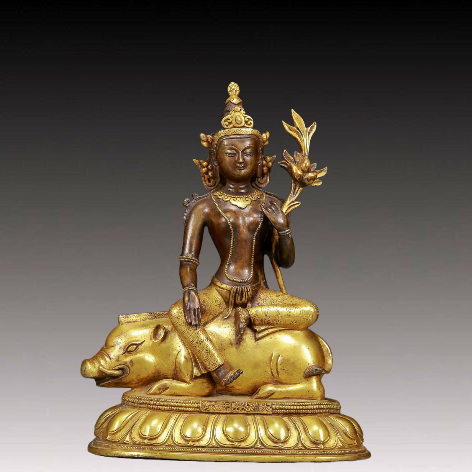 A Solemn Gilt Bronze Statue of Marici: A Solemn Gilt Bronze Statue of Marici,Qing Dynasty, China,Qianlong Seven-character Mark,Size:9.8inx5.9inx13.8in,Weight:7410g
