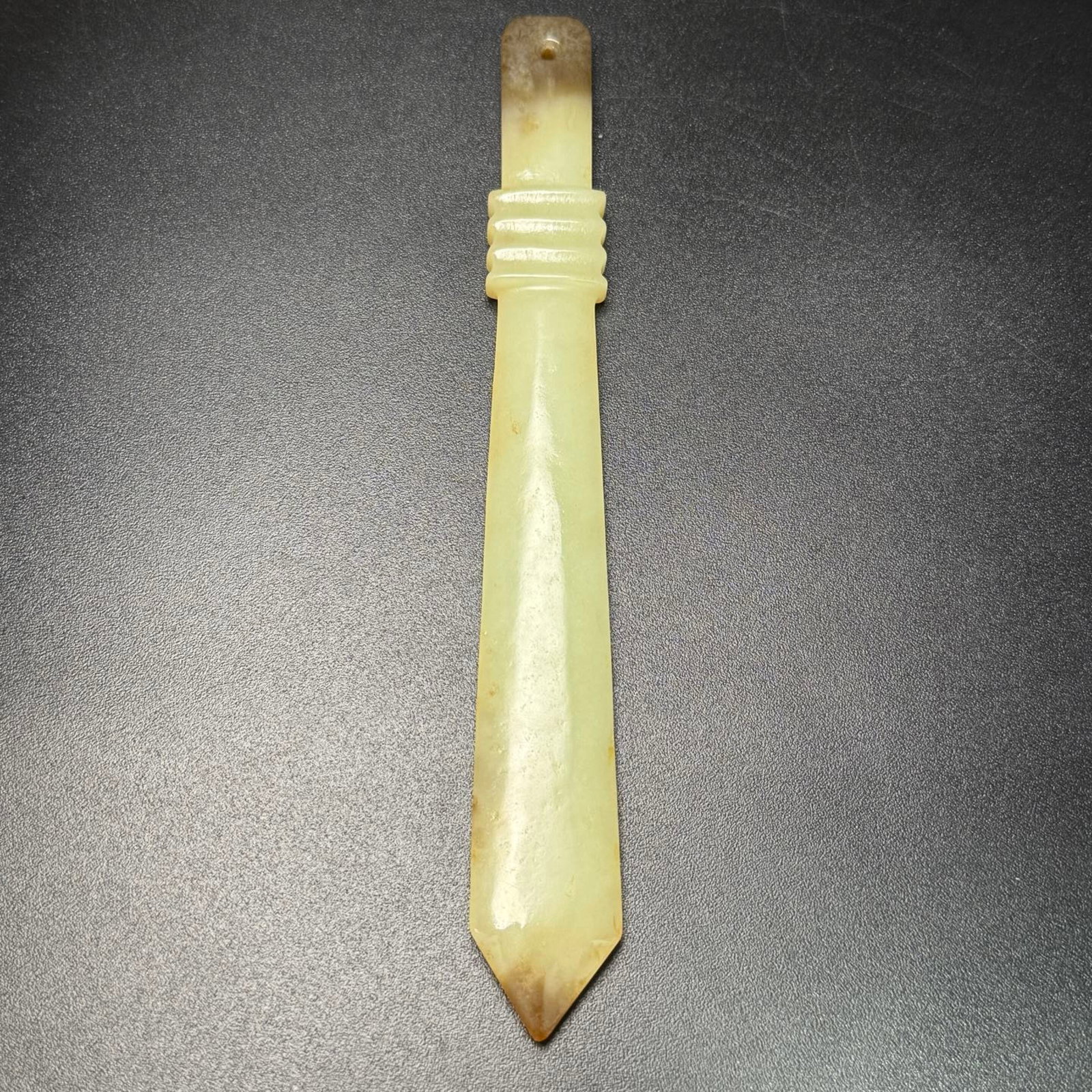 An Exquisite White Jade Ornament: An Exquisite White Jade Ornament,Qing Dynasty,China,Size:6.9inx0.9inx0.4in,Weight:51g 白玉摆件,中国清代