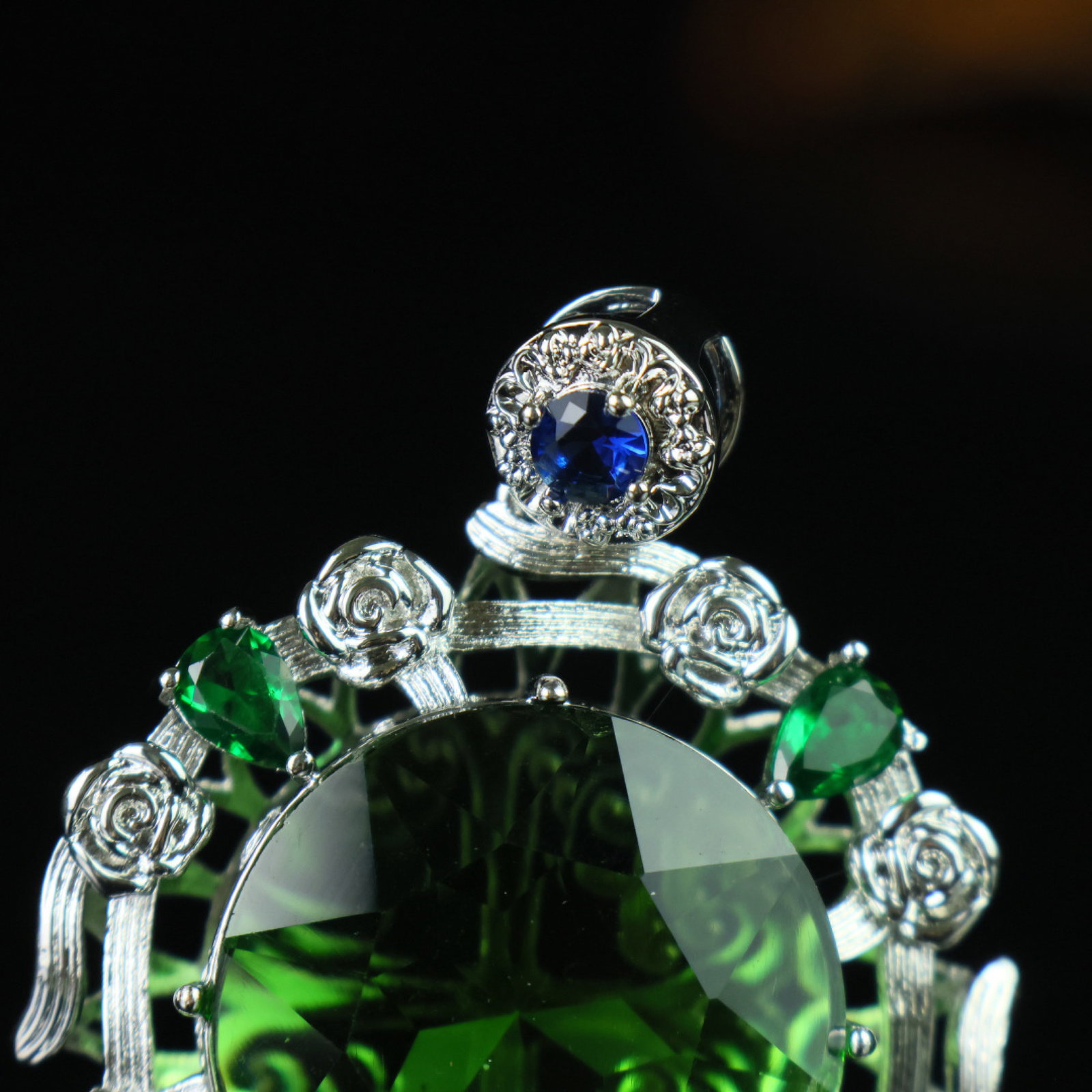 An Exquisite Pendant - 2