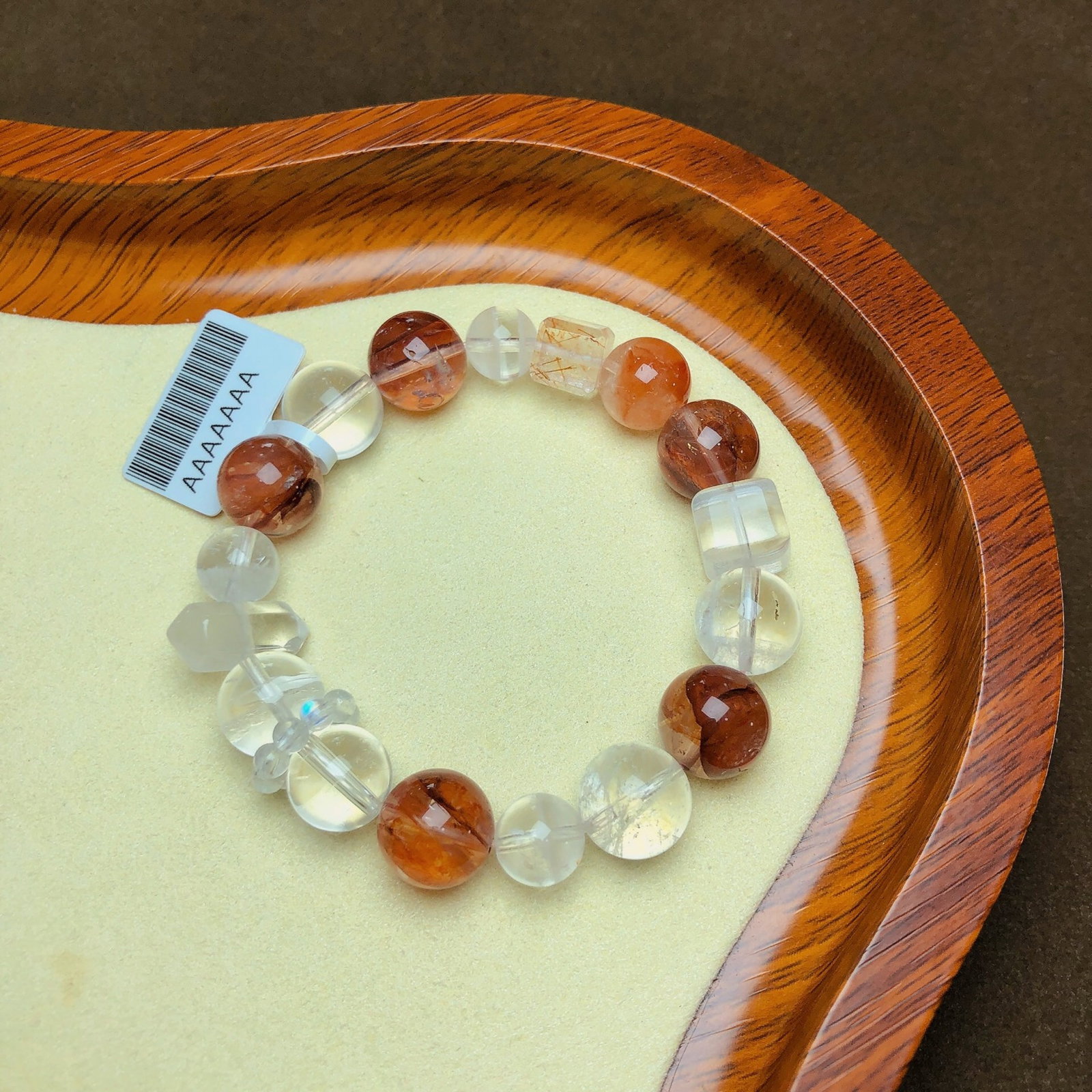 An Exquisite Crystal Bracelet: An Exquisite Crystal Bracelet,Size:0.5in,Weight:38.4g 水晶手串