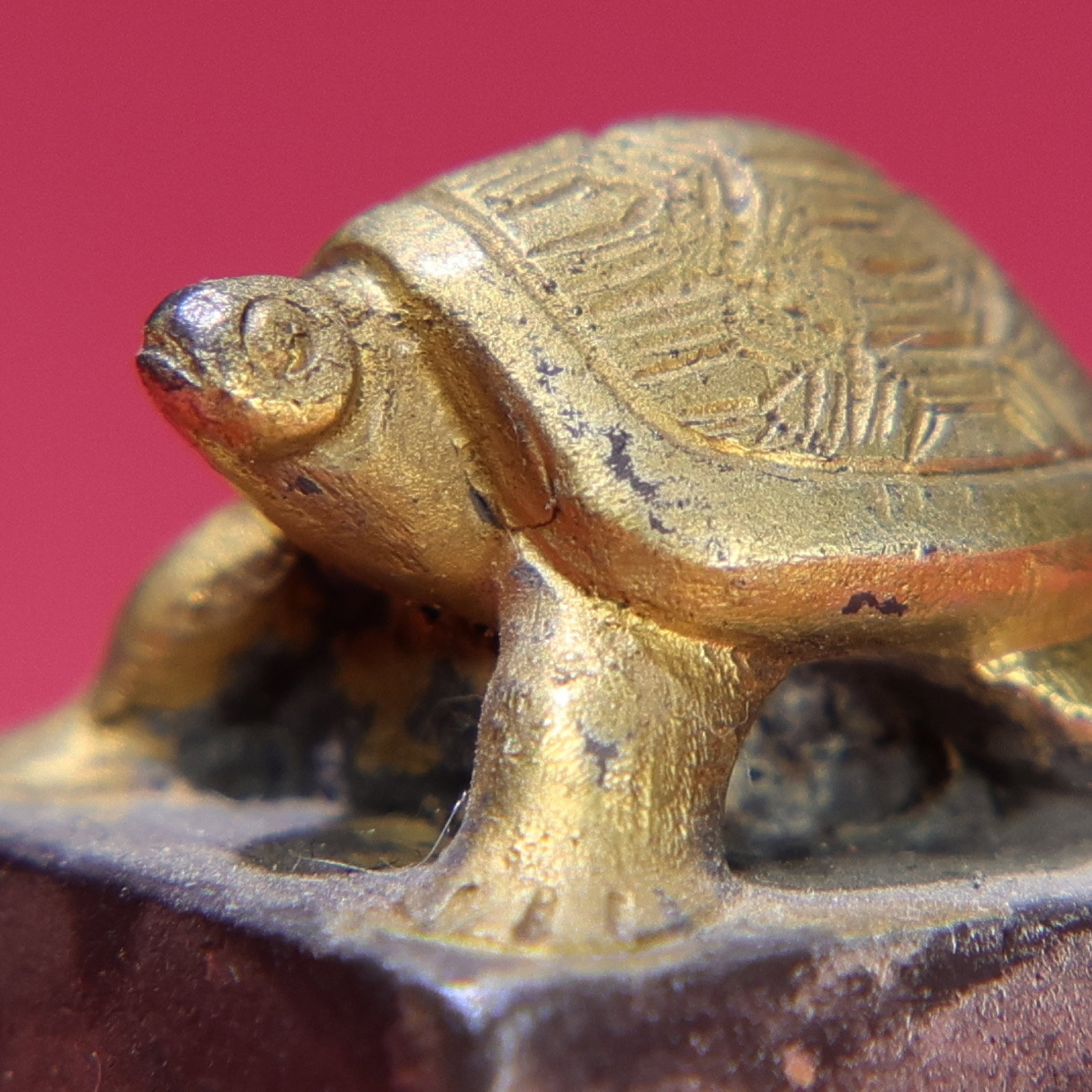 An Exquisite Gilt Silver Turtle Seal - 5