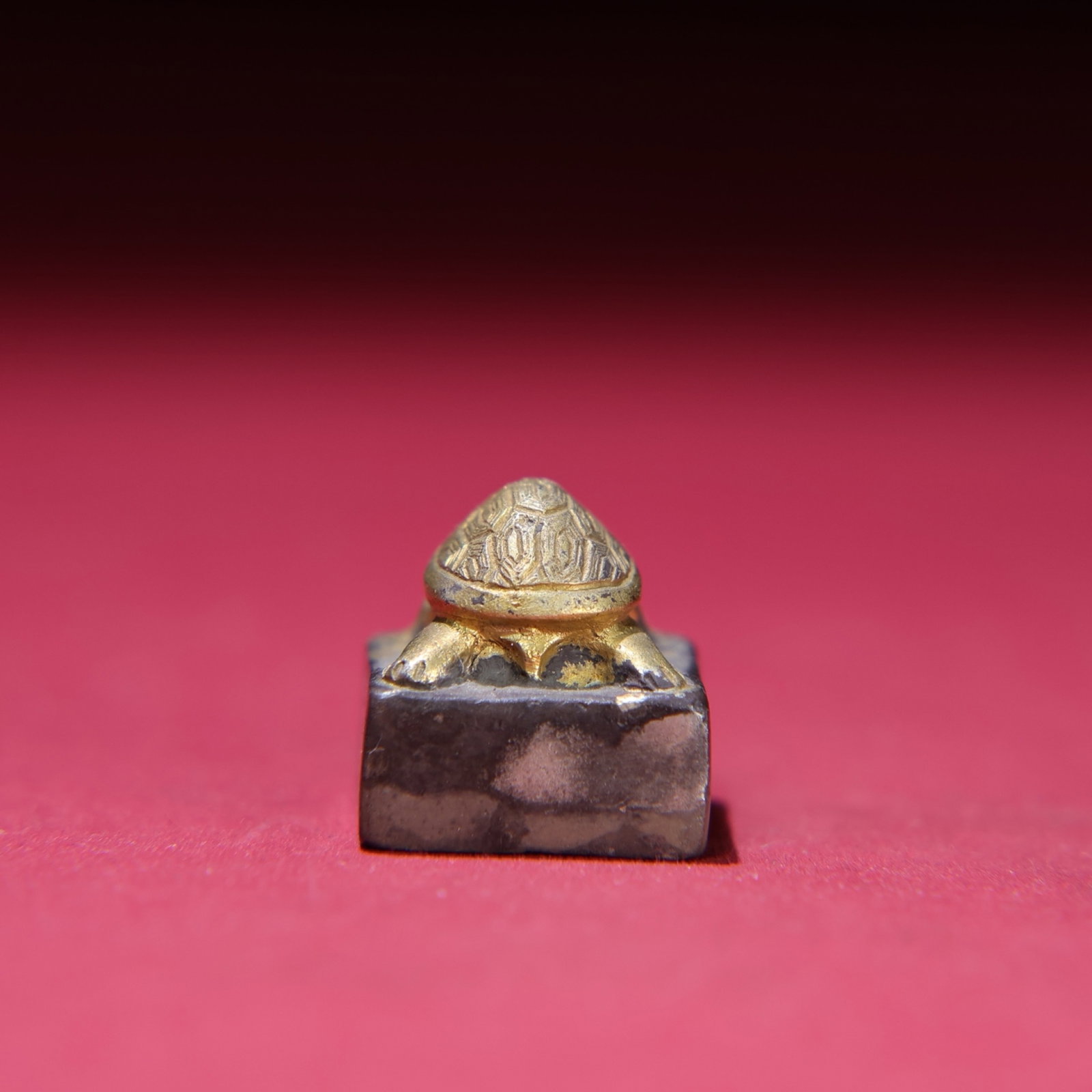 An Exquisite Gilt Silver Turtle Seal - 7