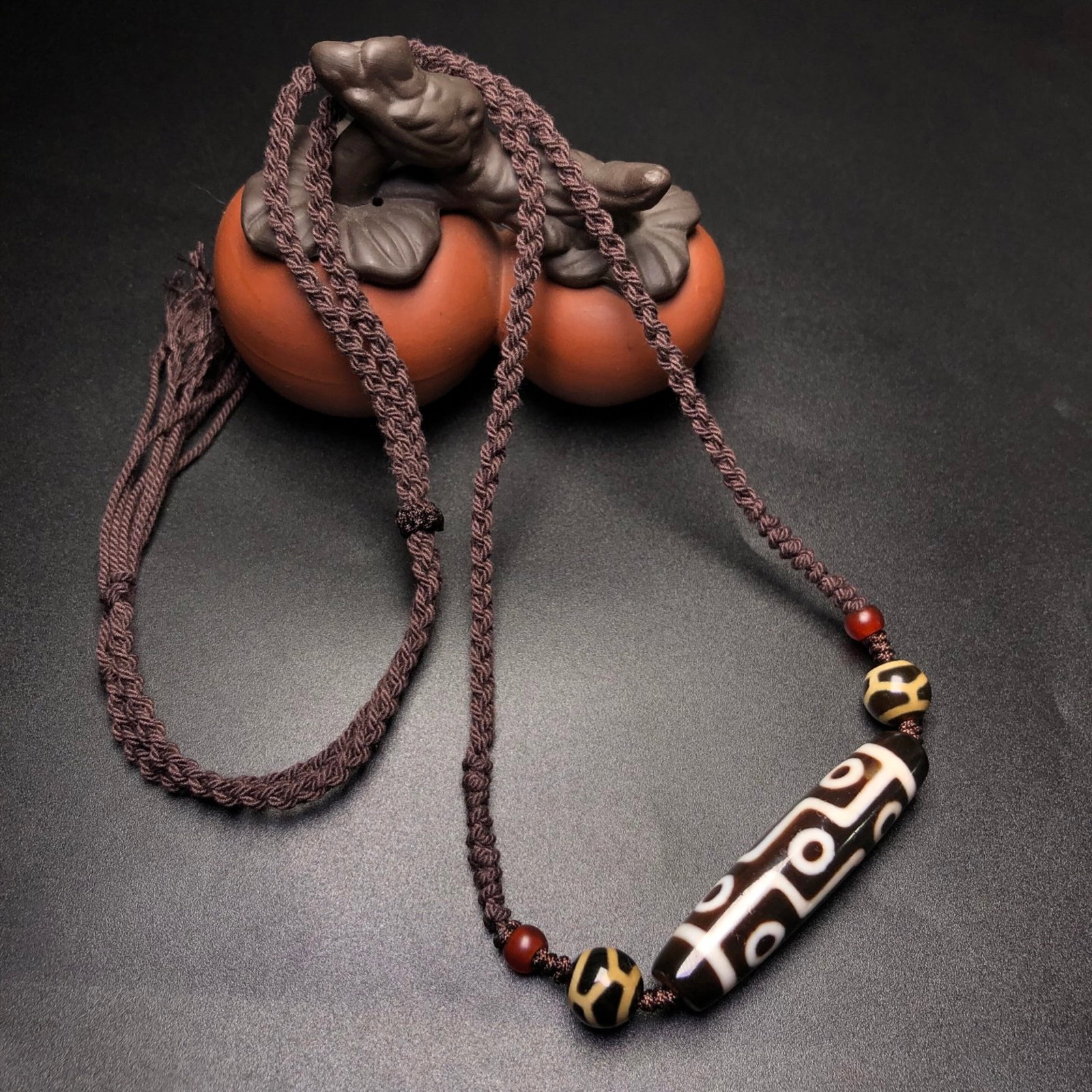 A Precious Dzi Bead Necklace - 2