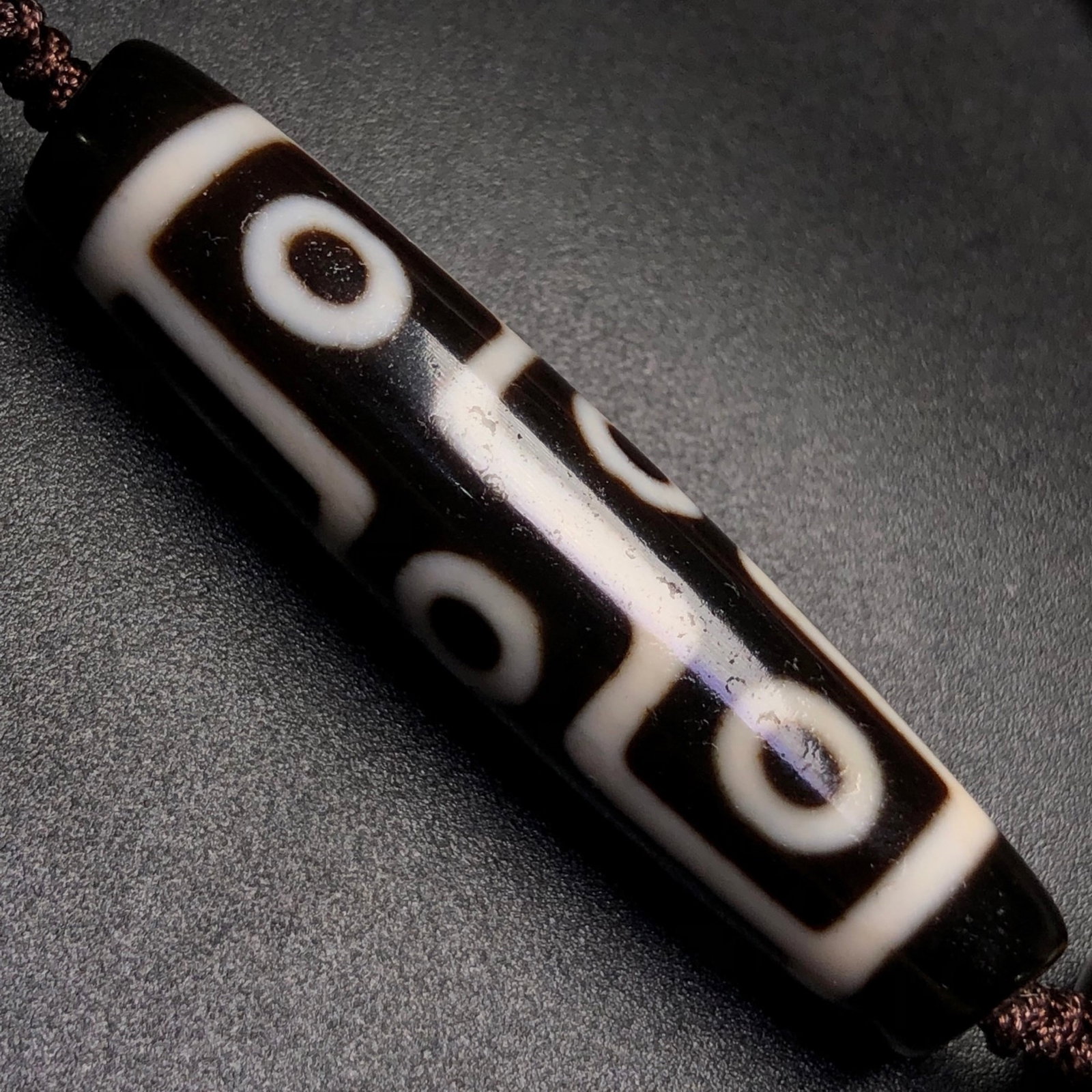 A Precious Dzi Bead Necklace - 7