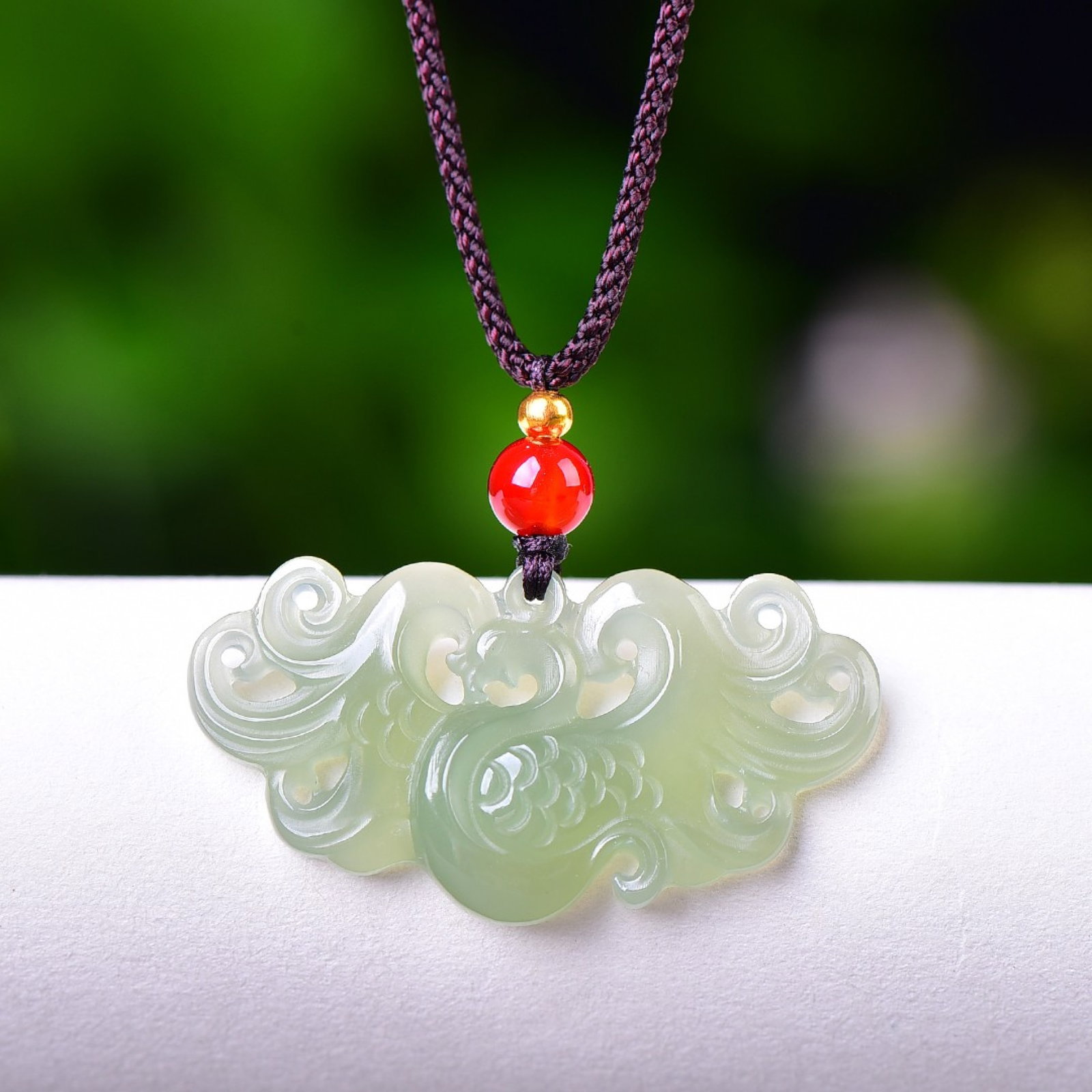 An Exquisite White Jade Phoenix Pendant: An Exquisite White Jade Phoenix Pendant,Size:0.8inx1.6in 白玉凤凰挂件