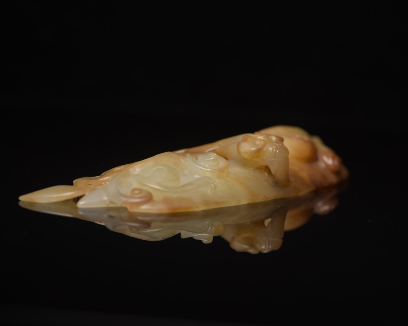 An Exquisite White Jade Chi-Dragon Pattern Pendant - 3