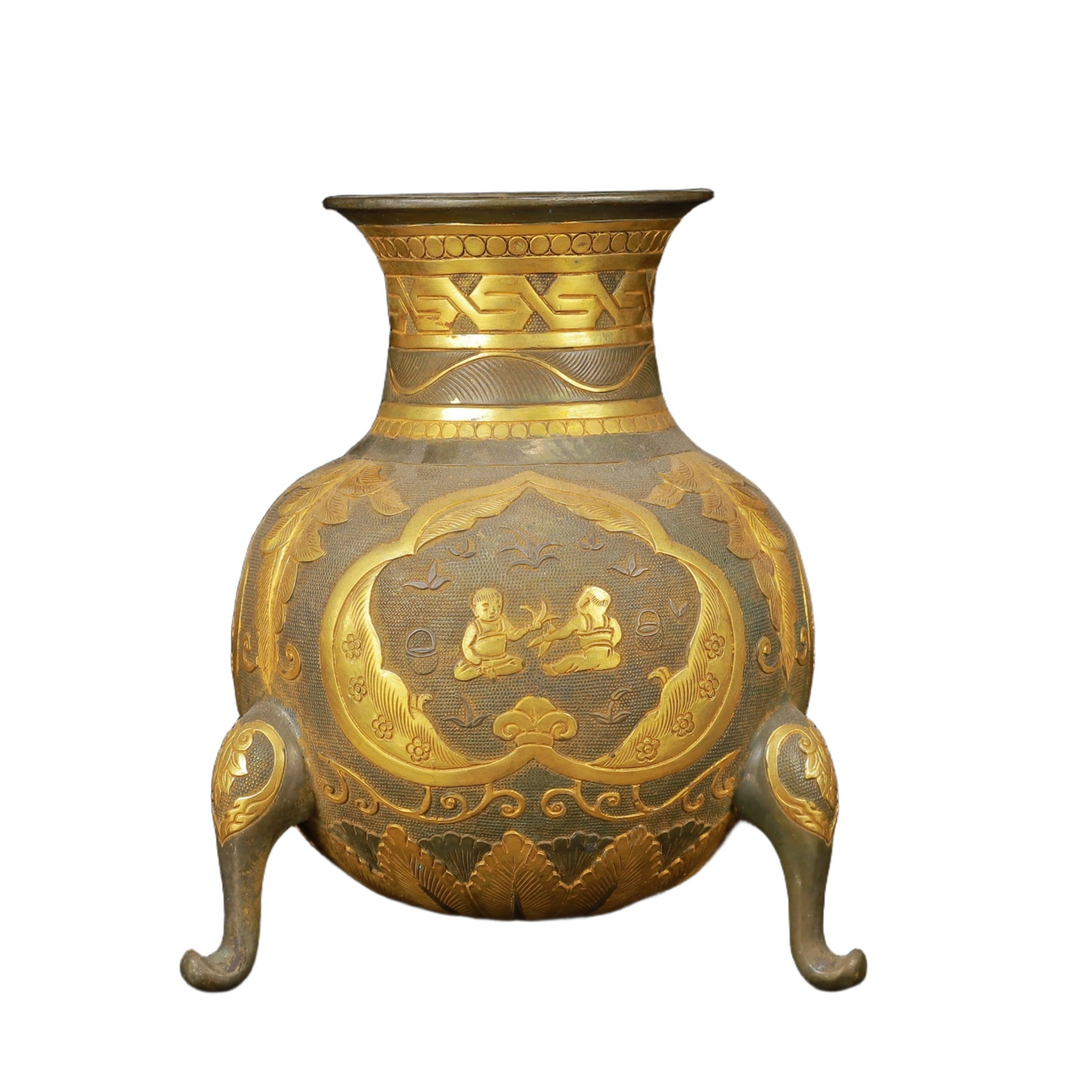 An Exquisite Gilt Silver Figure and Story Pattern Tripod Censer: An Exquisite Gilt Silver Figure and Story Pattern Tripod Censer,Tang Dynasty,China,Zhenguan Four-Character Mark,Size:4.3inx5.5in,Weight:600g 银鎏金人物故事