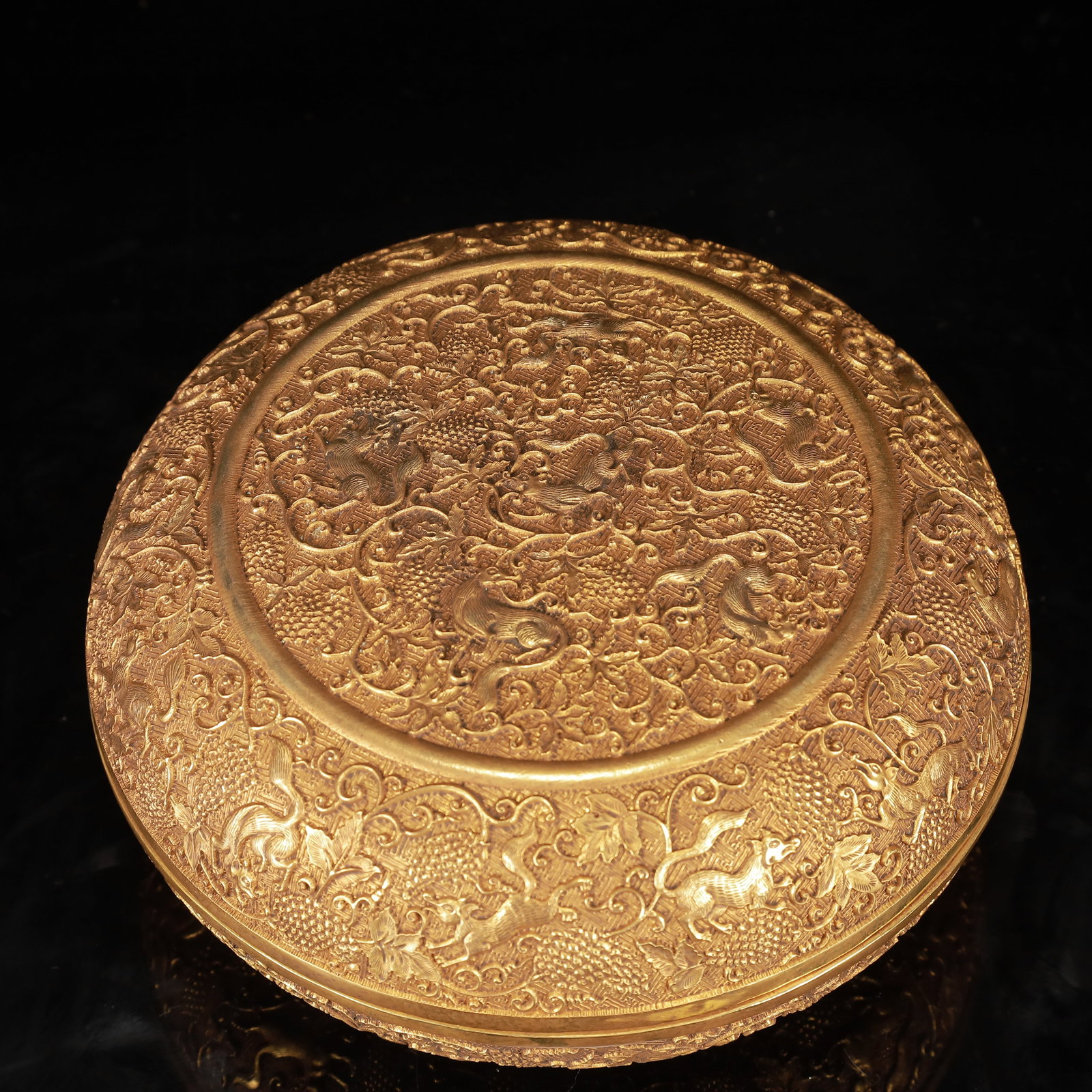 An Exquisite Gilt Bronze Squirrel and Grapes Pattern Box with Cover: An Exquisite Gilt Bronze Squirrel and Grapes Pattern Box with Cover,Qing Dynasty, China,Qianlong Four-character Mark,Size:7.9inx3.5in,Weight:2050g 铜鎏金松鼠葡ő