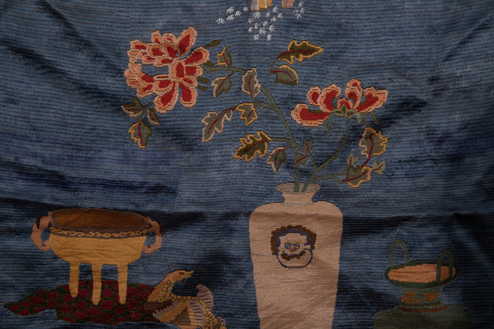 An Exquisite Brocade Embroidery Flower Pattern - 6