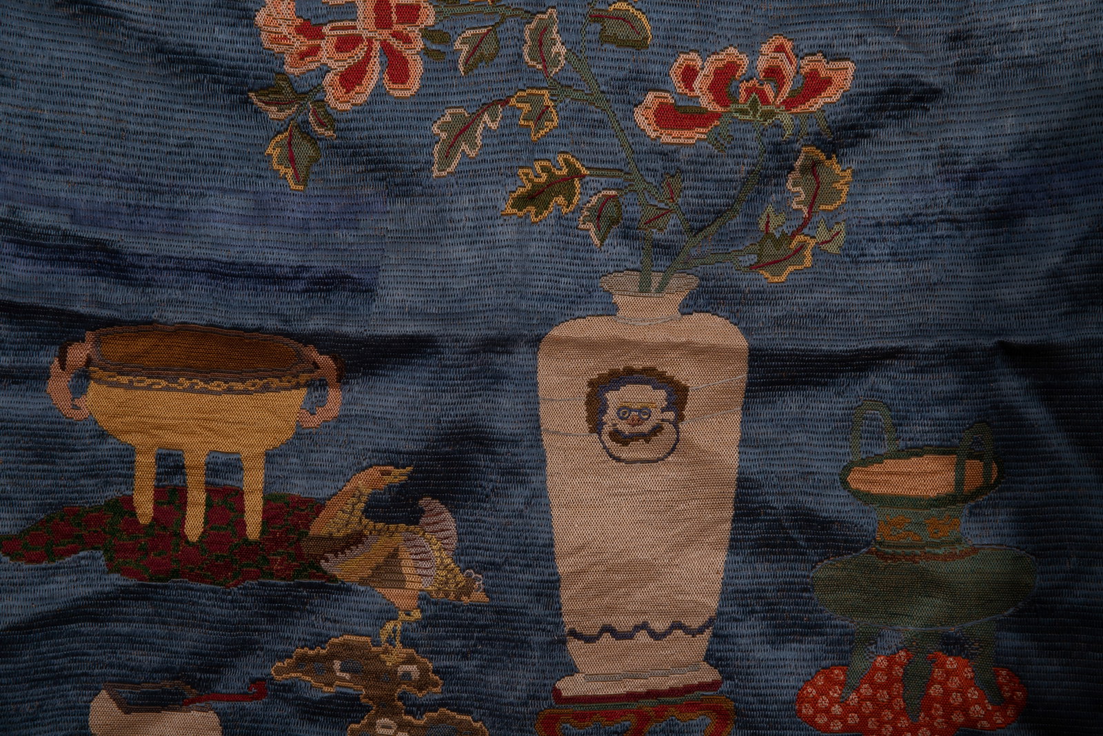 An Exquisite Brocade Embroidery Flower Pattern - 7