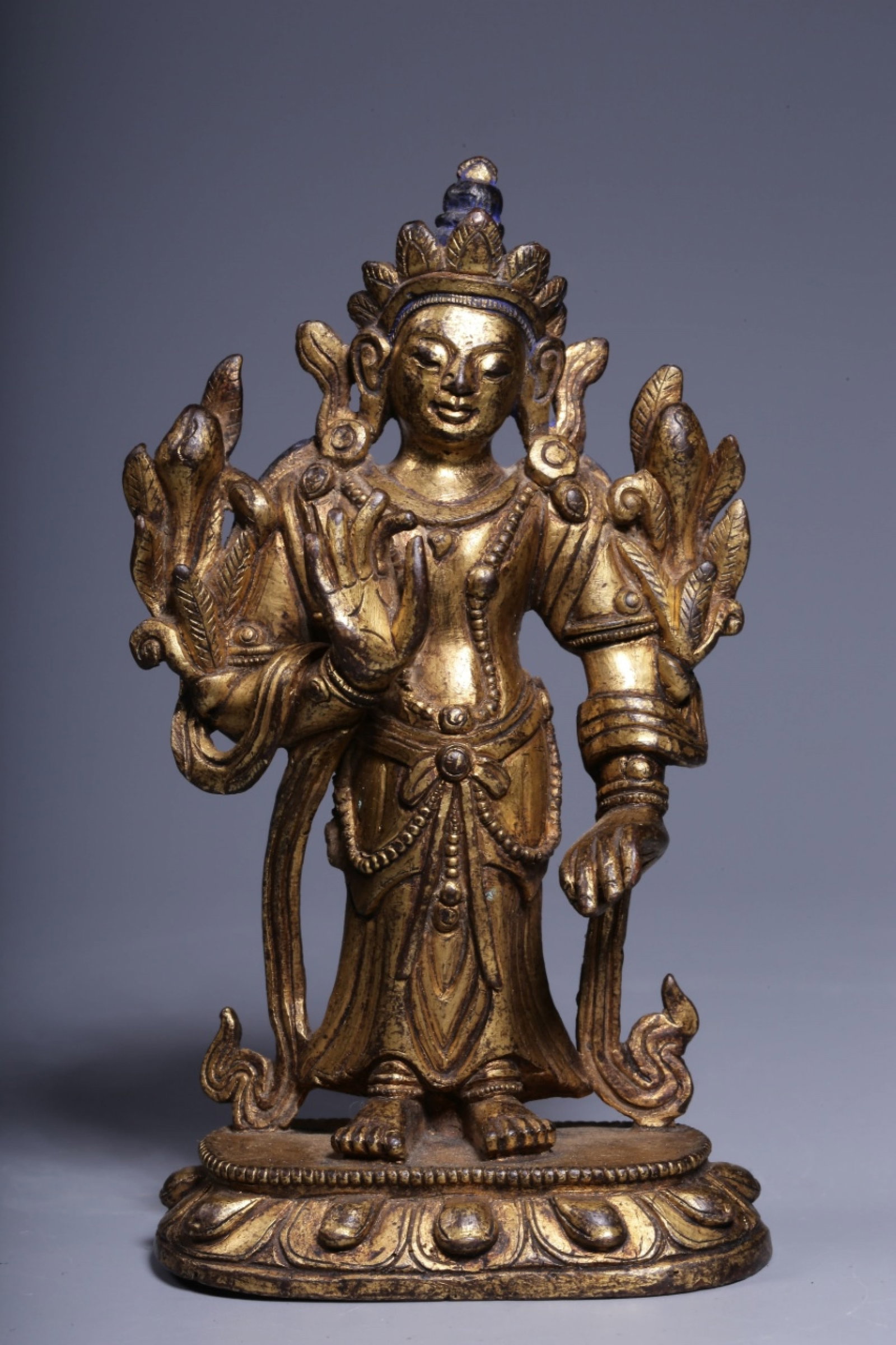 A Rare Gilt Bronze Statue of Avalokitesvara: A Rare Gilt Bronze Statue of Avalokitesvara,Qing Dynasty, China,Size:4.5inx2.6inx1.6in,Weight:374g 铜鎏金观音像,中国清代