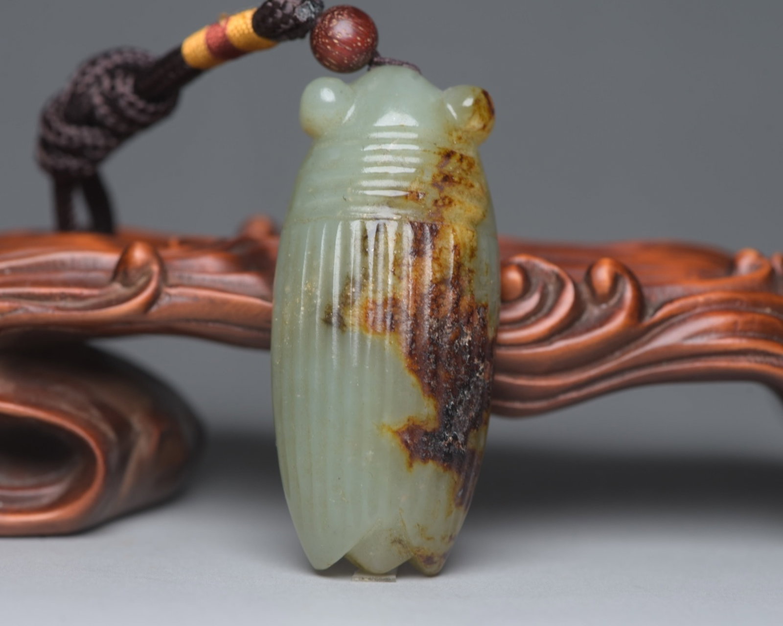 An Exquisite White Jade Cicada Pendant: An Exquisite White Jade Cicada Pendant,Qing Dynasty,China,Size:2.4inx1.1inx0.6in,Weight:47g 白玉蝉挂件,中国清代