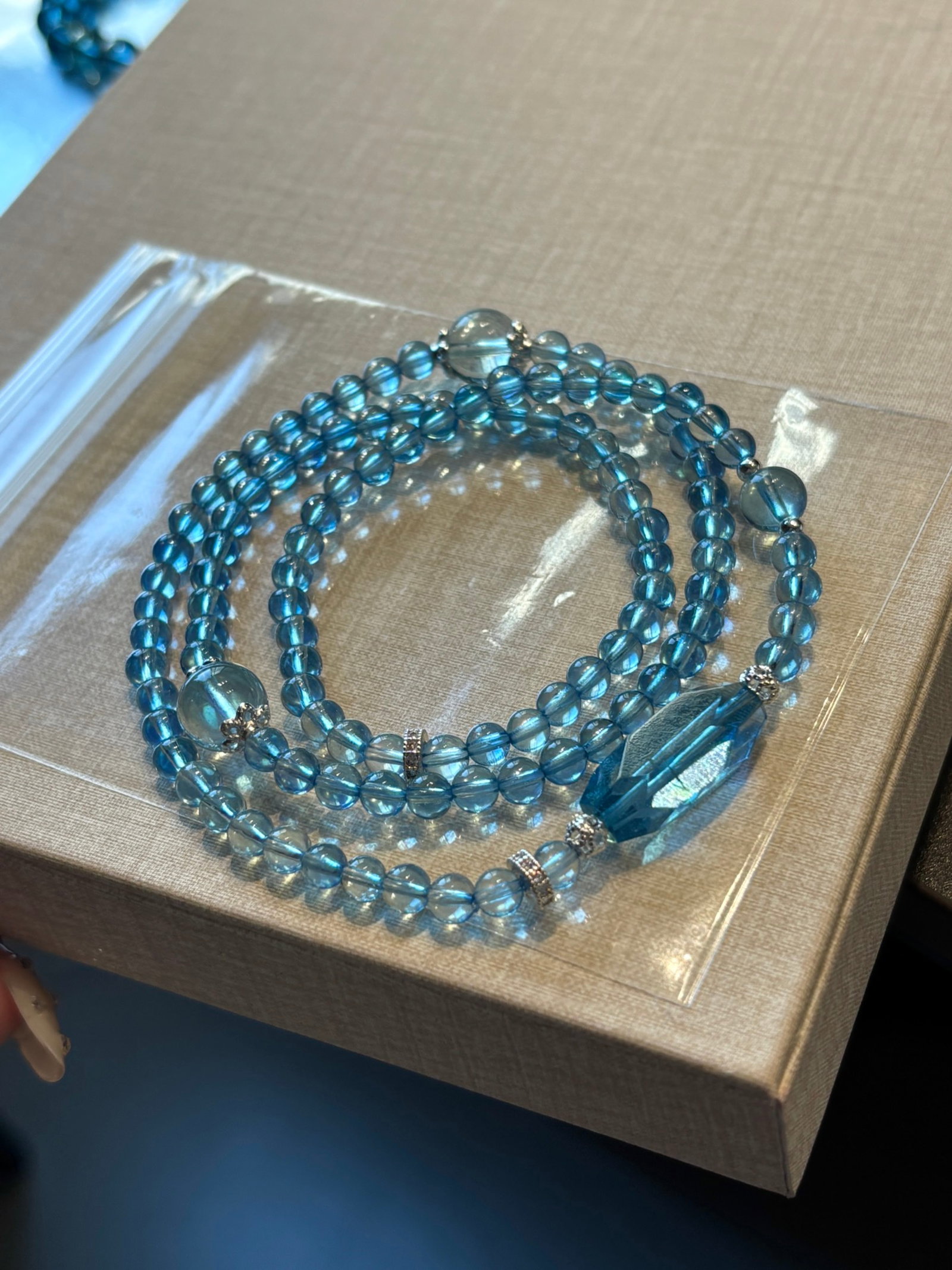 An Exquisite Aquamarine Bracelet: An Exquisite Aquamarine Bracelet,Size:0.2in,Weight:22.4g 海蓝宝手串
