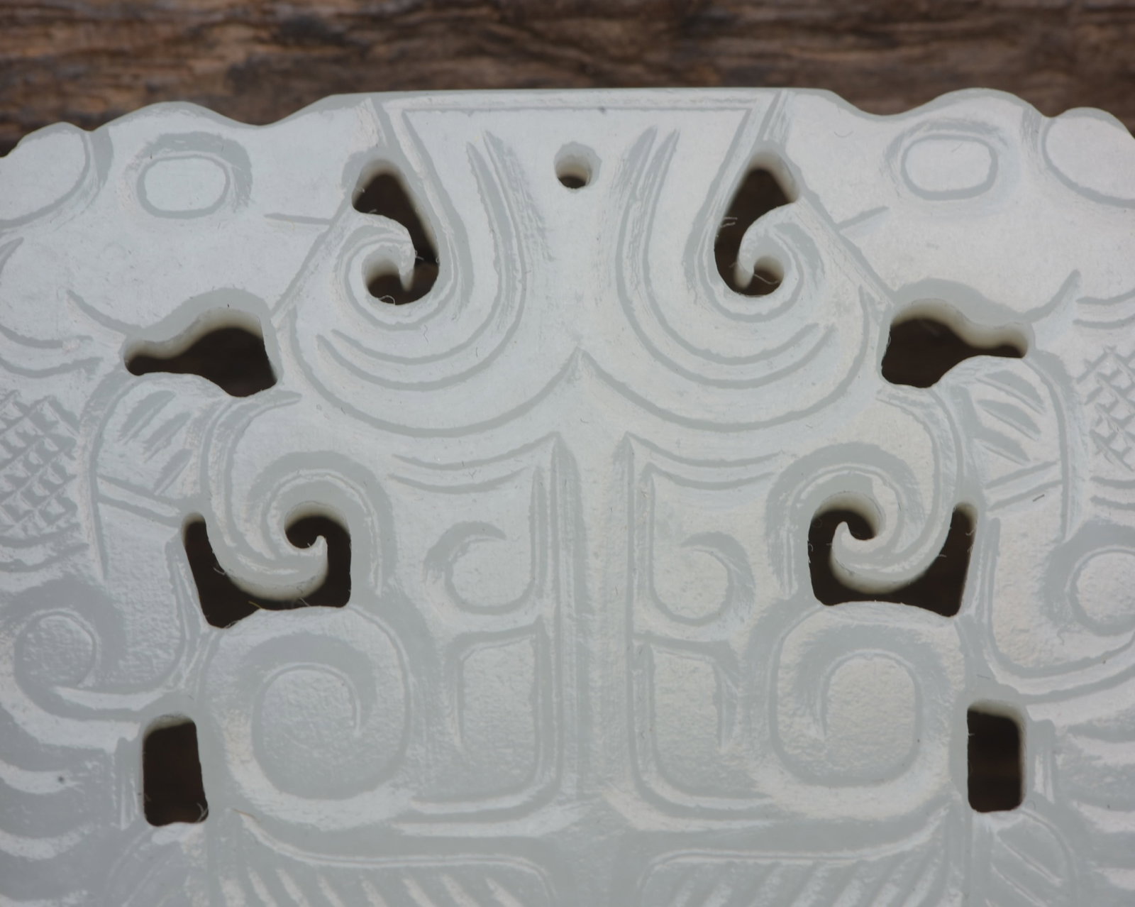 An Exquisite White Jade Dragon Pattern Pendant - 6