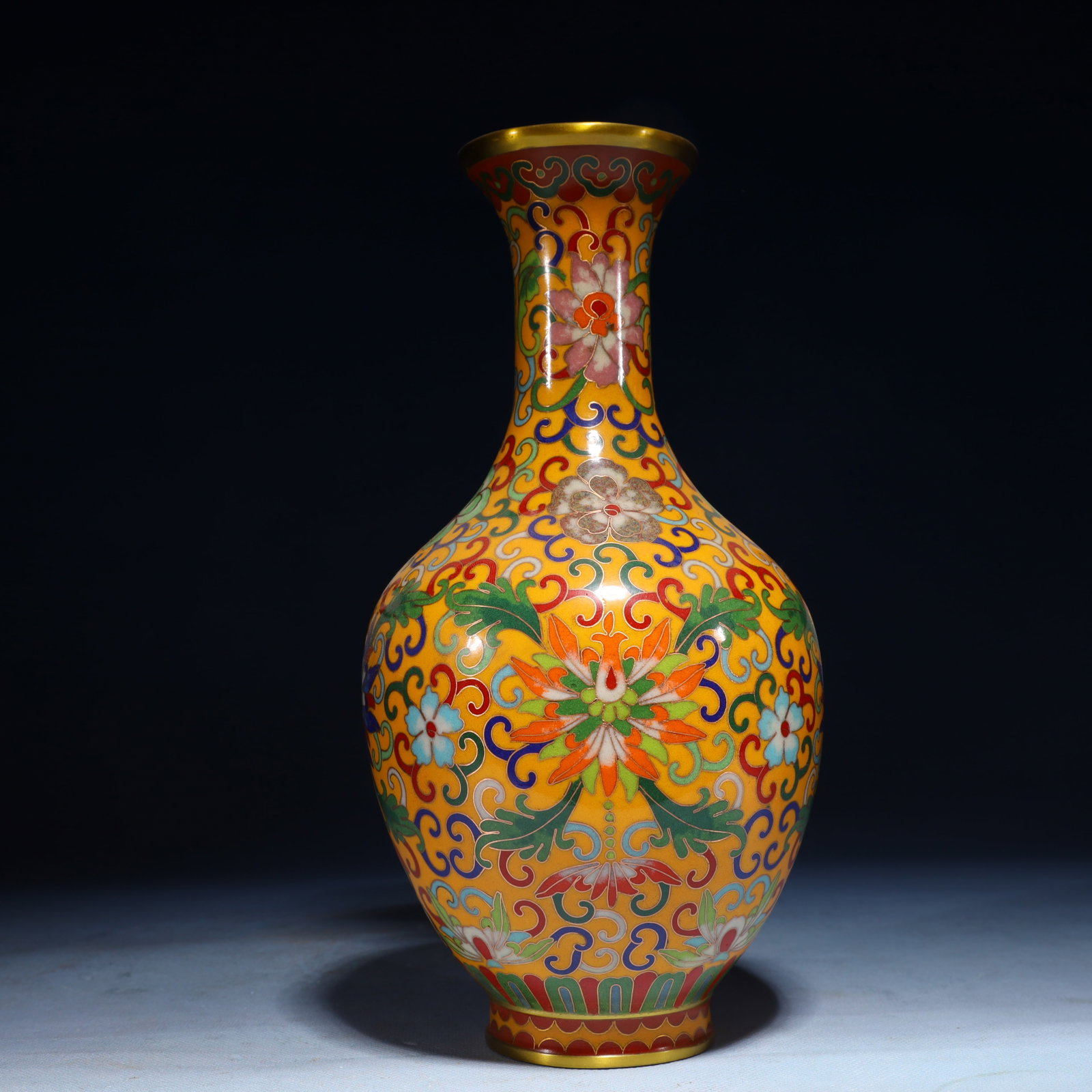 An Exquisite Cloisonne Flower Pattern Vase - 3