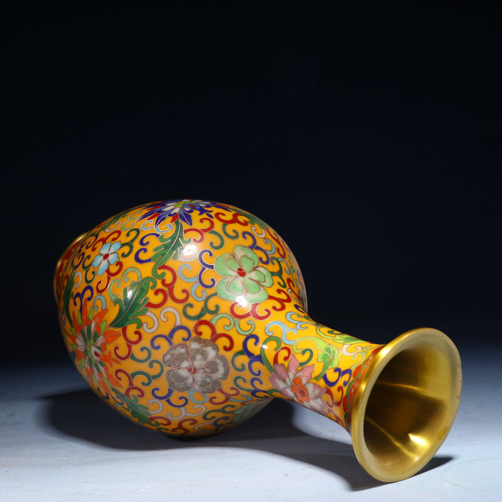 An Exquisite Cloisonne Flower Pattern Vase - 4
