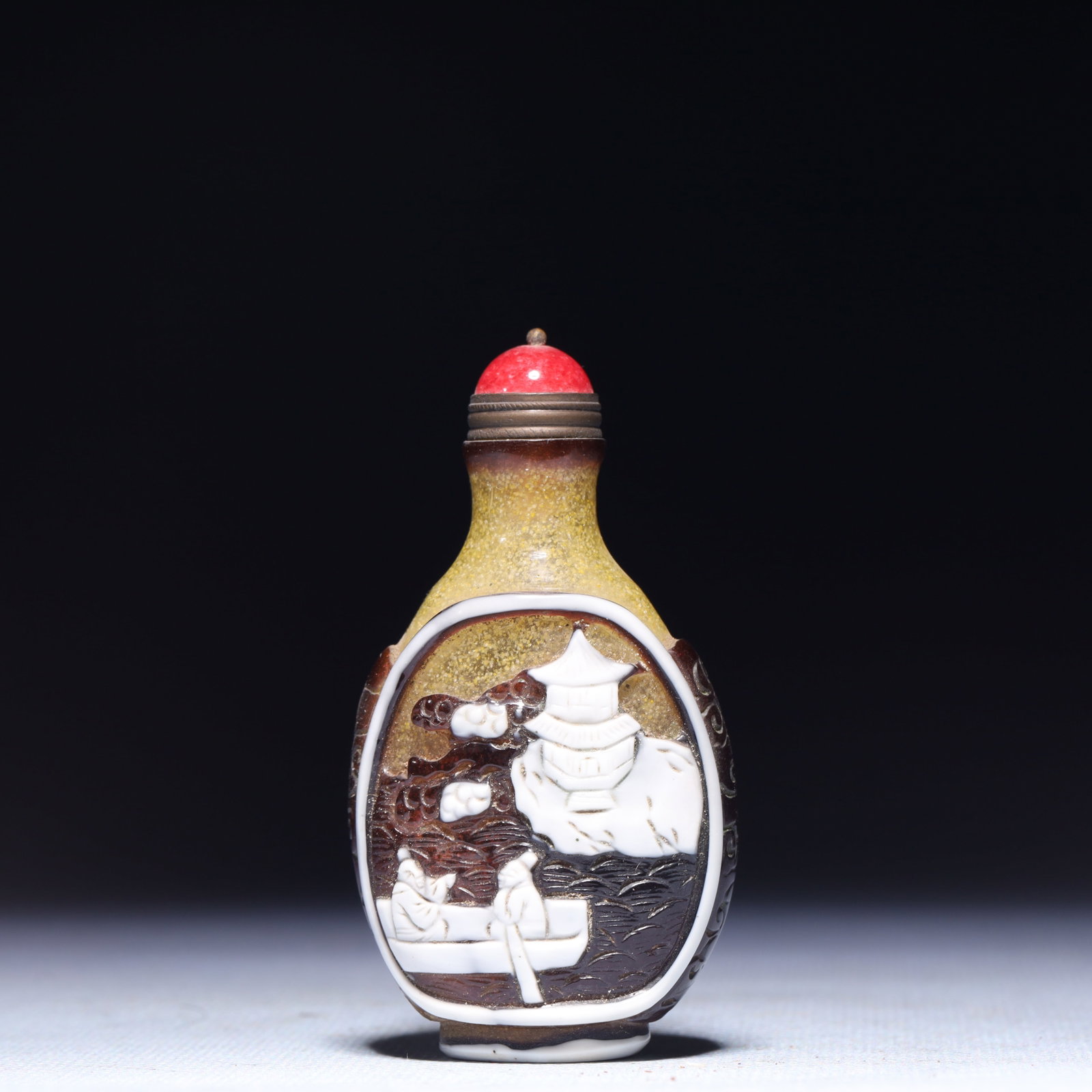 An Exquisite Glass Landscape and Figure Pattern Snuff Bottle: An Exquisite Glass Landscape and Figure Pattern Snuff Bottle,Qing Dynasty,China,Size:1.6inx1inx3in,Weight:49.5g 琉璃山水人物纹鼻烟壶,中