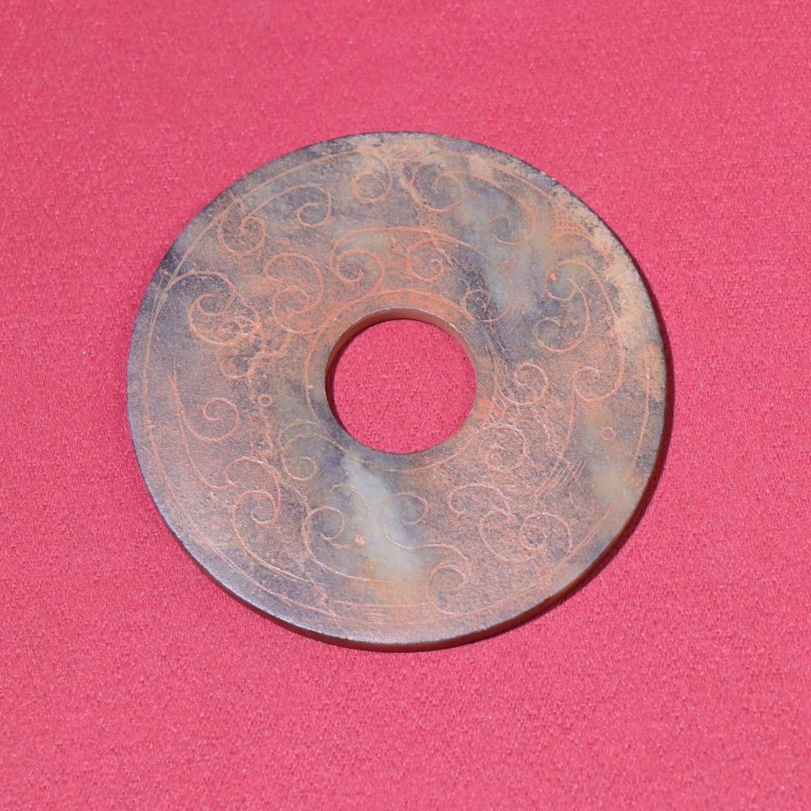 White Jade Chi-Dragon Pattern Pendant - 9