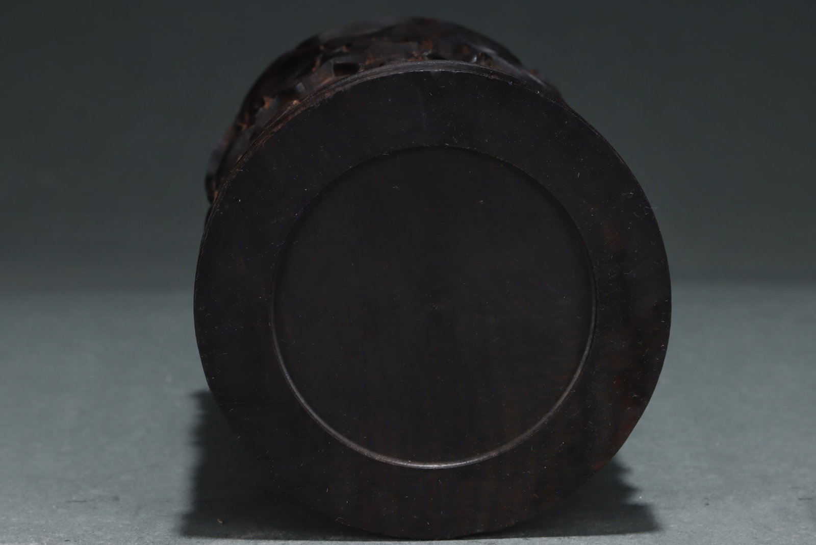 A Rare Eaglewood Lotus Pattern Brush Pot - 8