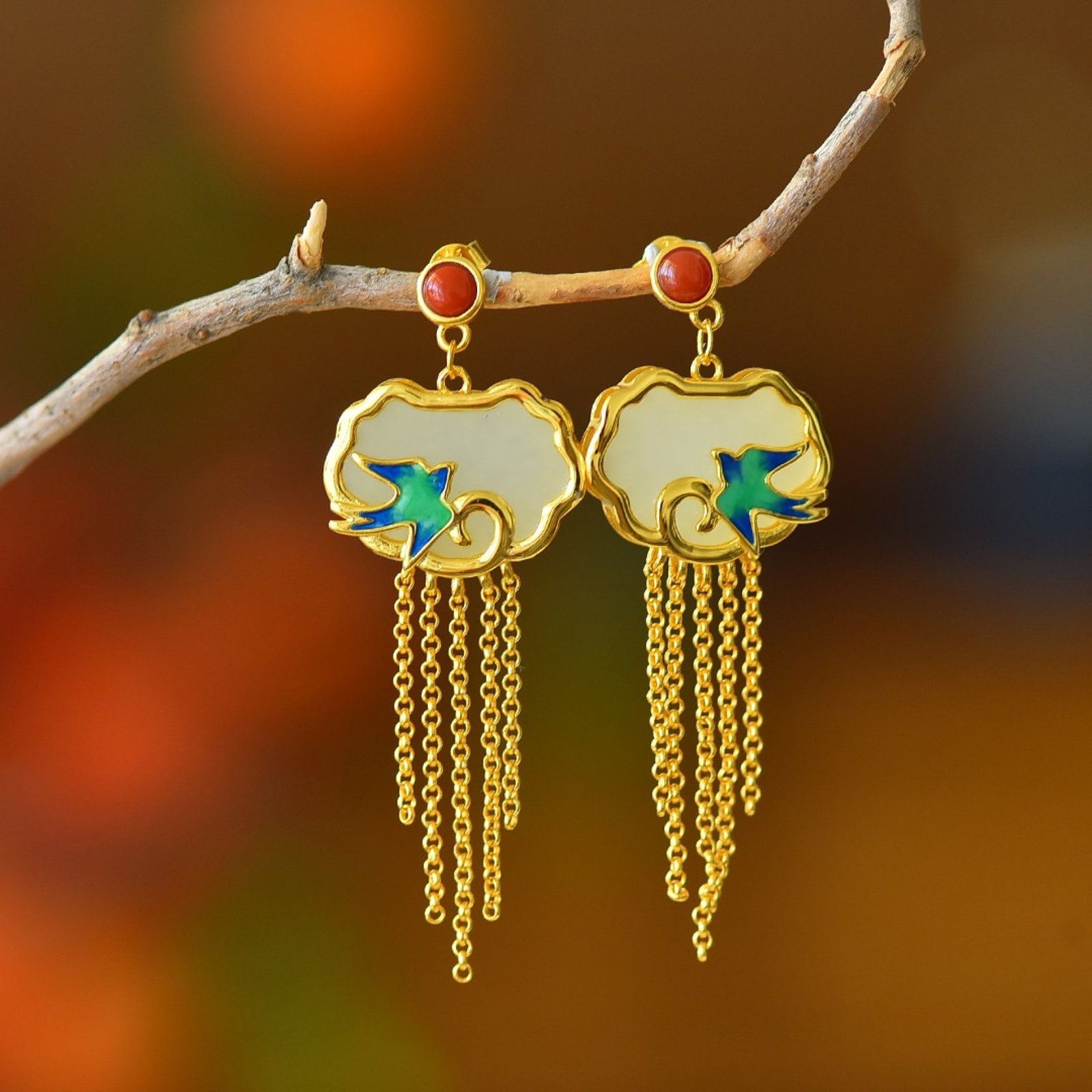A Pair of Exquisite Sterling Silver-Gold Plated Inlaid White Jade Earrings: A Pair of Exquisite Sterling Silver-Gold Plated Inlaid White Jade Earrings 一对纯银镀金镶白玉耳环