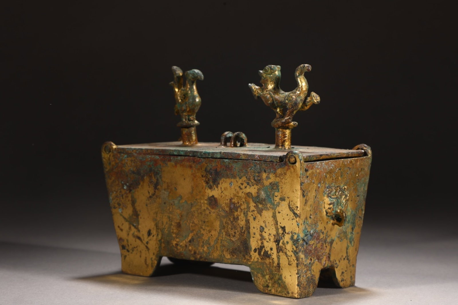 An Exquisite Gilt Bronze Auspicious Beast Pattern Box - 4