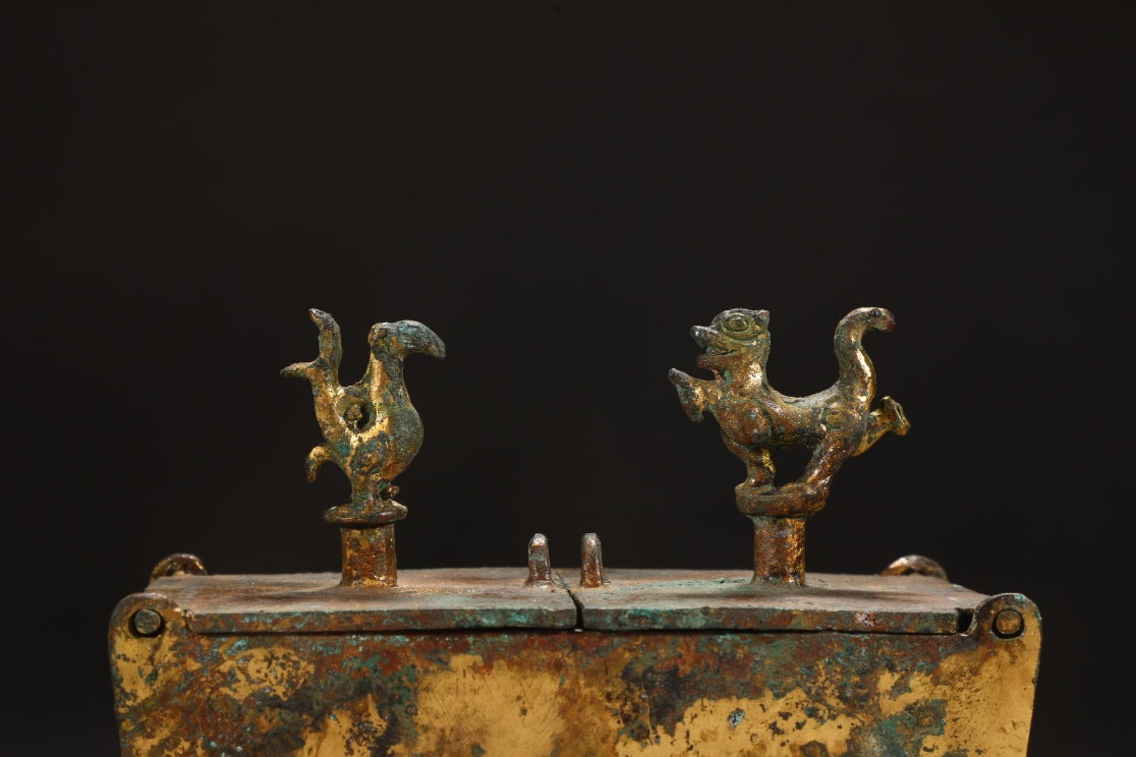 An Exquisite Gilt Bronze Auspicious Beast Pattern Box - 7