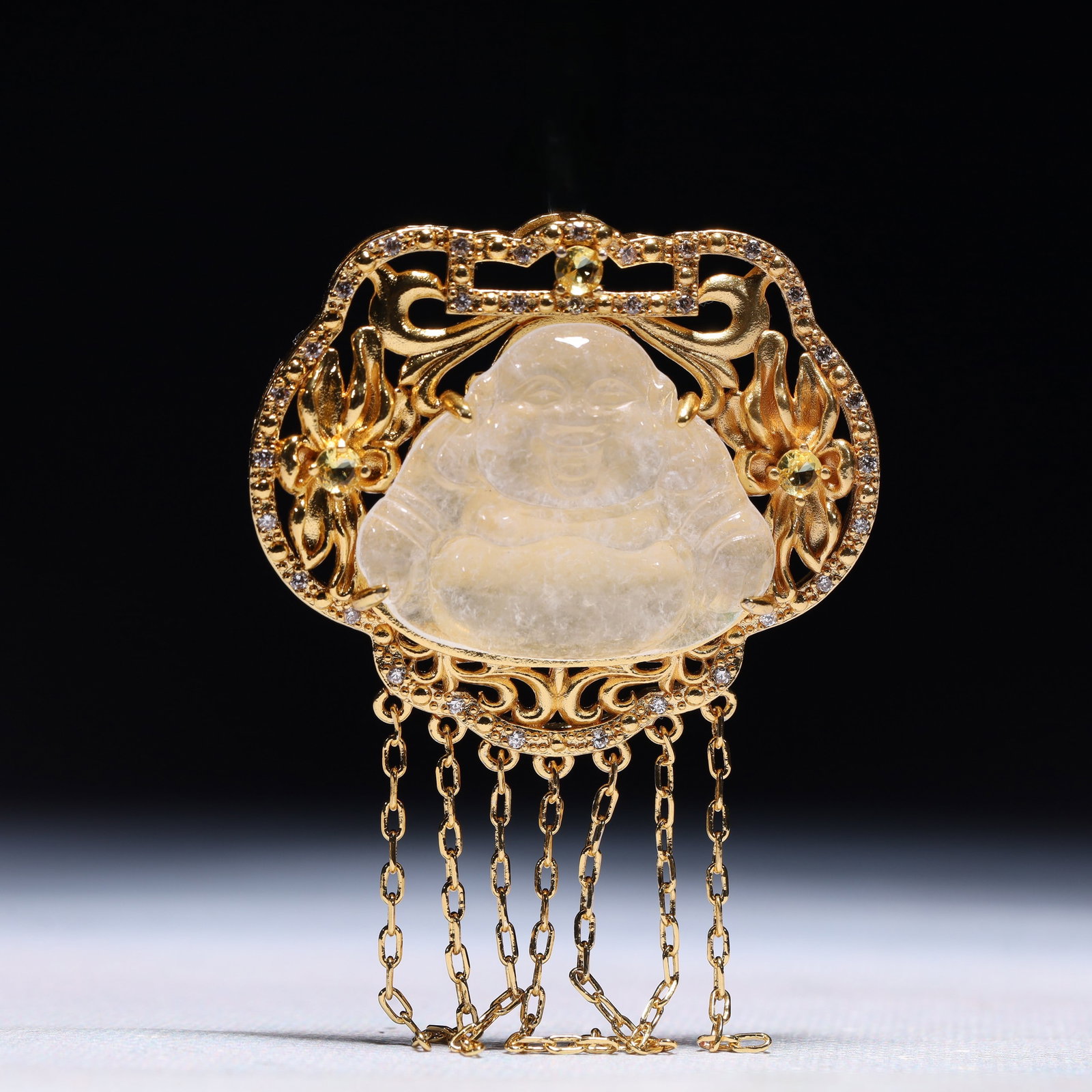 An Exquisite Statue of Maitreya Buddha Pendant,Inlaid Gems: An Exquisite Statue of Maitreya Buddha Pendant,Inlaid Gems,Size:2inx0.4inx3.1in,Weight:30.4g 一个精美的弥勒佛像吊坠,镶宝&#