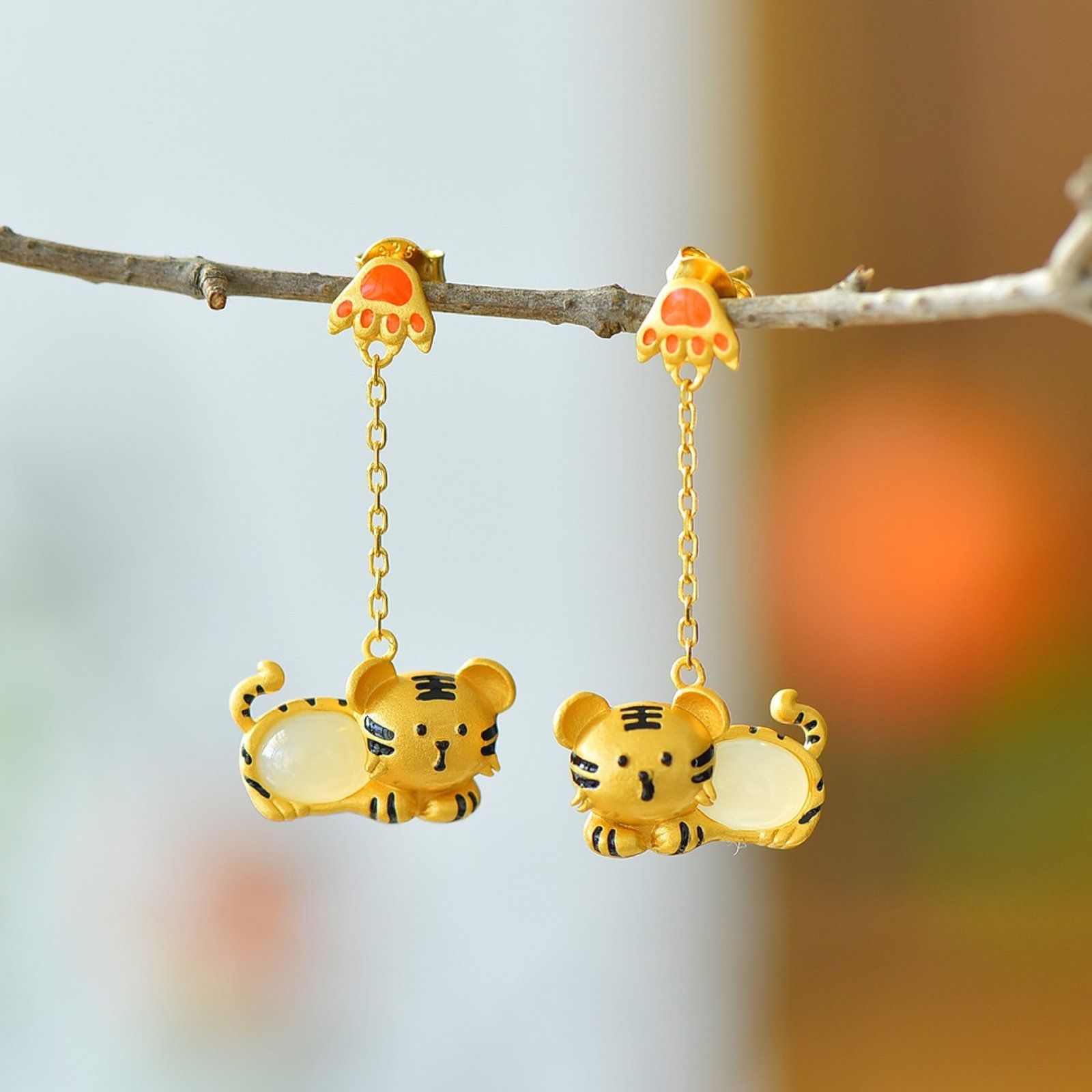 A Set of Fine Sterling Silver-Gold Plated Inlaid White Jade Jewelrys: A Set of Fine Sterling Silver-Gold Plated Inlaid White Jade Jewelrys,Size:0.2inx0.4in 一套纯银镀金镶白玉首饰