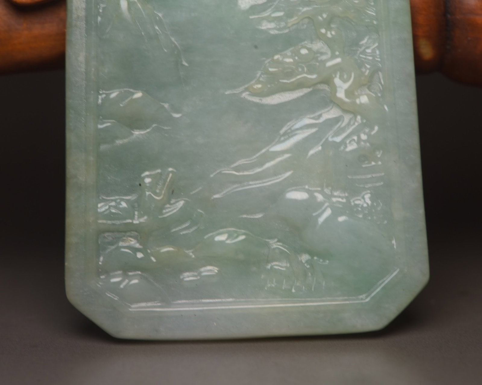 An Exquisite Jadeite Landscape Pattern Pendant - 5