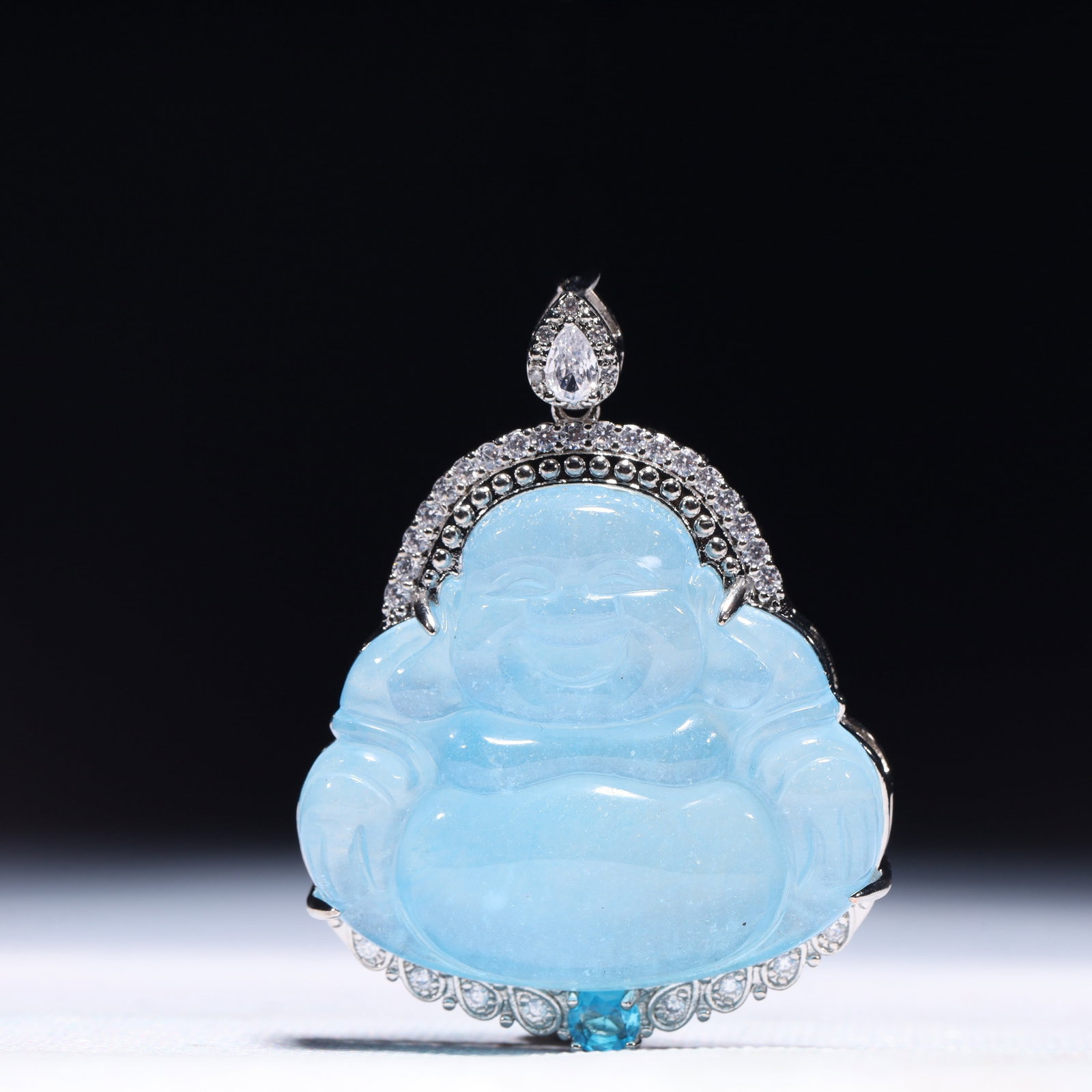 An Exquisite Statue of Maitreya Buddha Pendant,Inlaid Gems: An Exquisite Statue of Maitreya Buddha Pendant,Inlaid Gems,Size:1.8inx0.4inx2.2in,Weight:37g 一个精美的弥勒佛像吊坠,镶宝&#