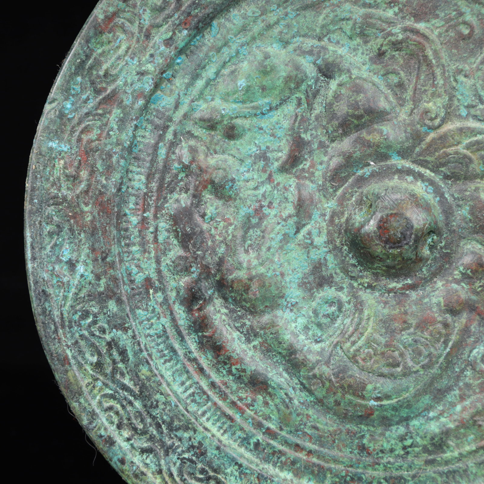 An Archaic Bronze Dragon Pattern Round Mirror - 3
