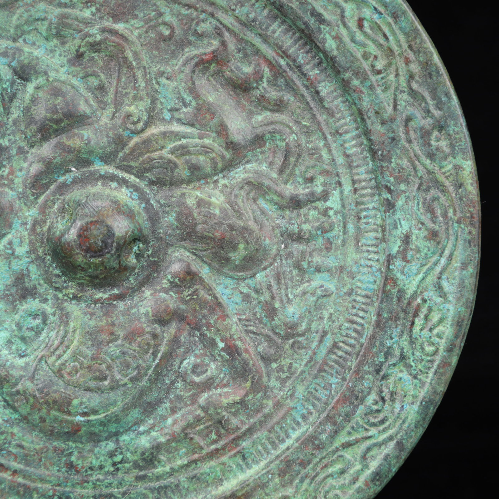 An Archaic Bronze Dragon Pattern Round Mirror - 4