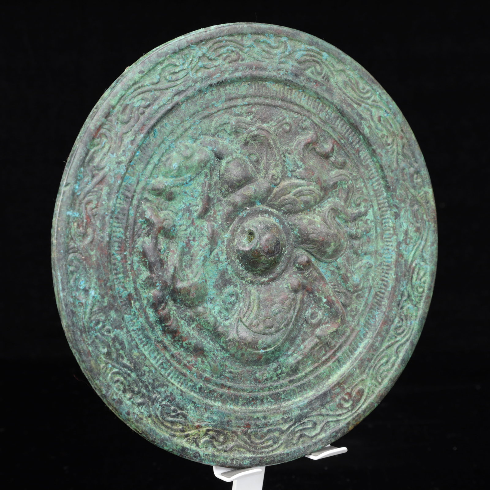 An Archaic Bronze Dragon Pattern Round Mirror - 8