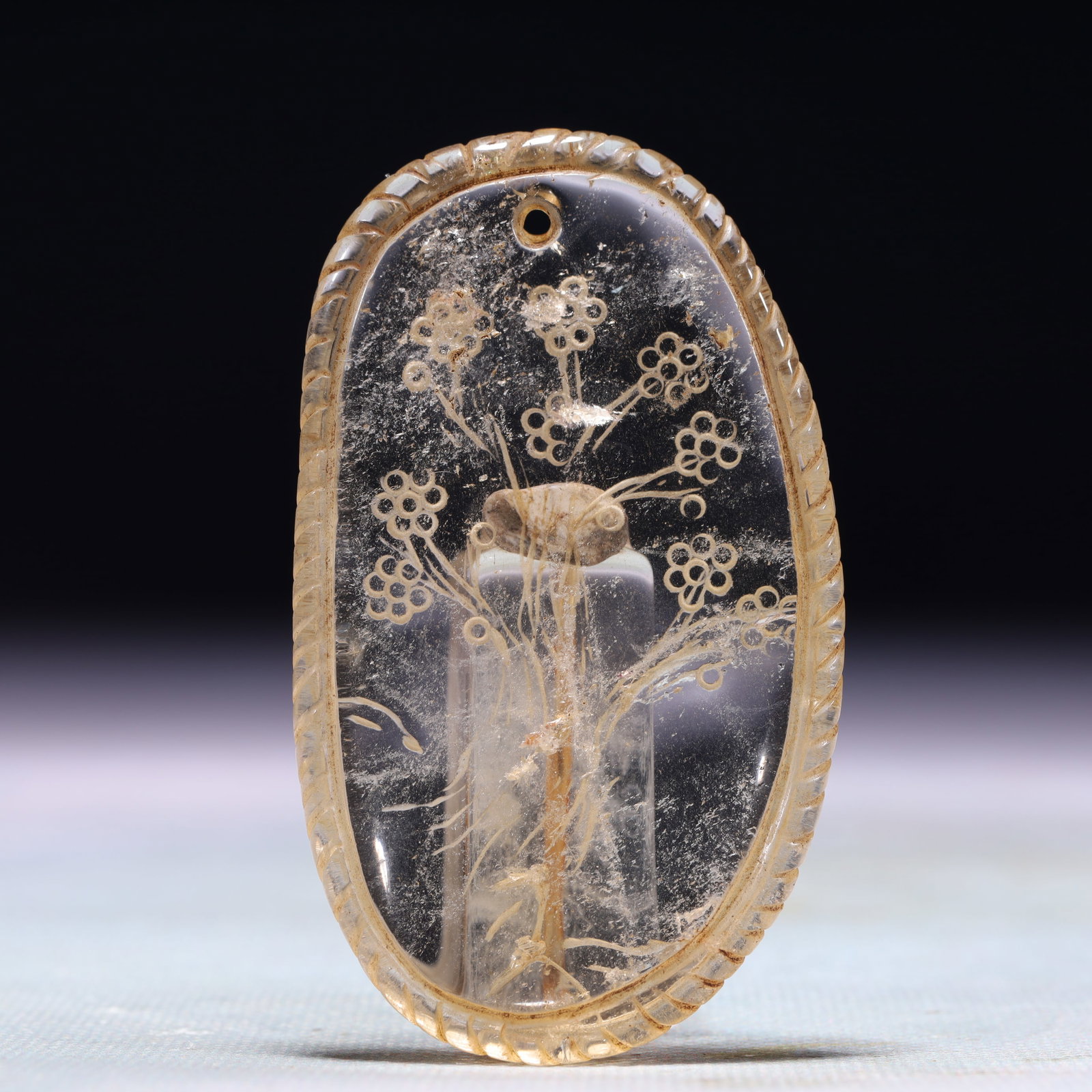 An Exquisite Crystal Flower Pattern Pendant - 4