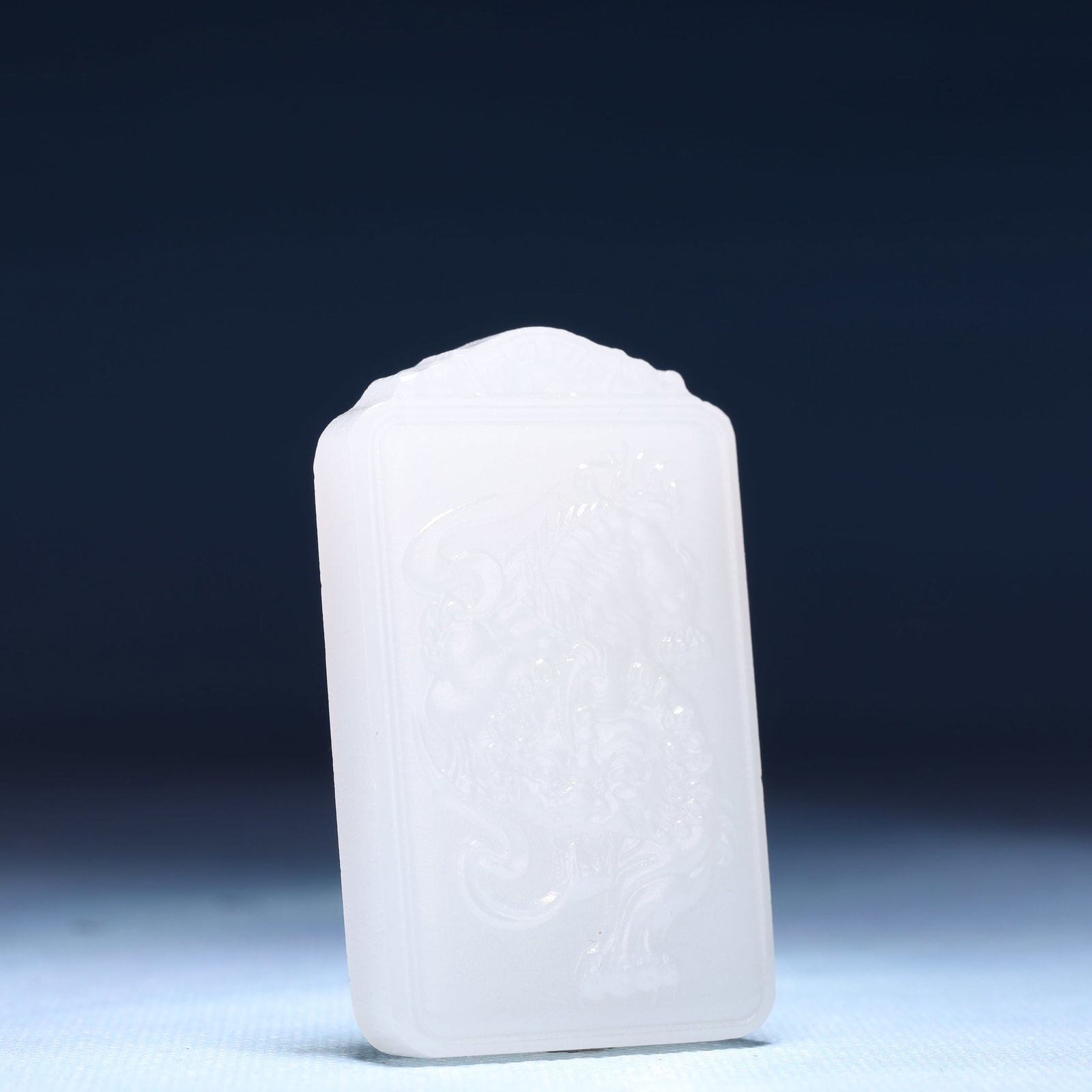 An Exquisite White Jade Lion Pattern Pendant - 4