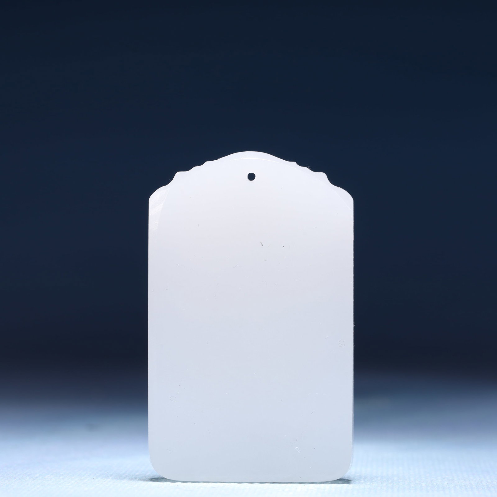 An Exquisite White Jade Lion Pattern Pendant - 5