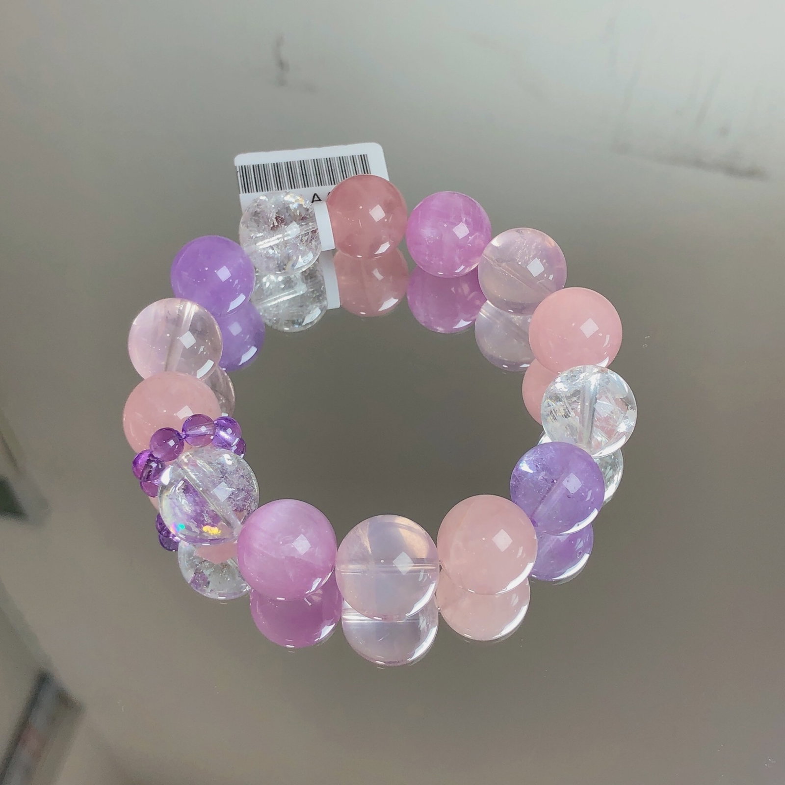 An Exquisite Crystal Bracelet - 2